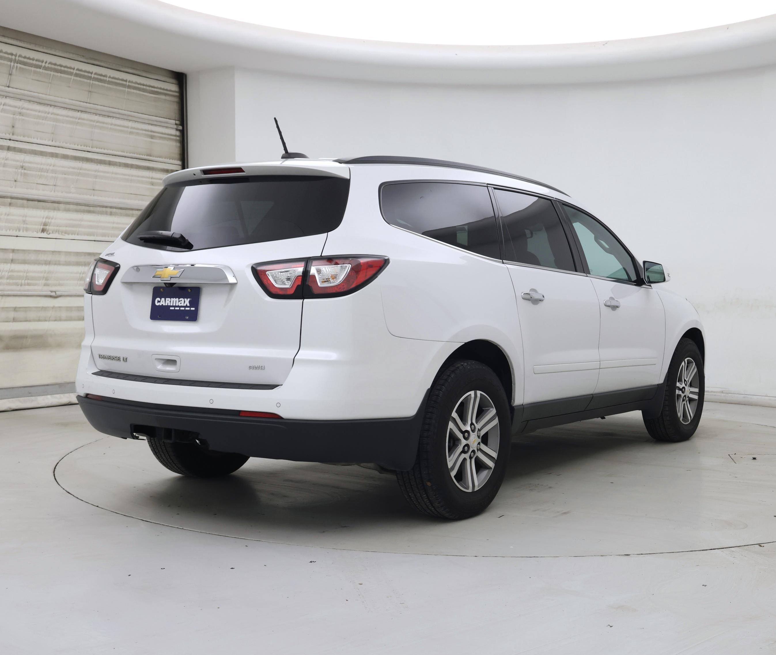 Thumbnail: 2017 Chevrolet Traverse - 8