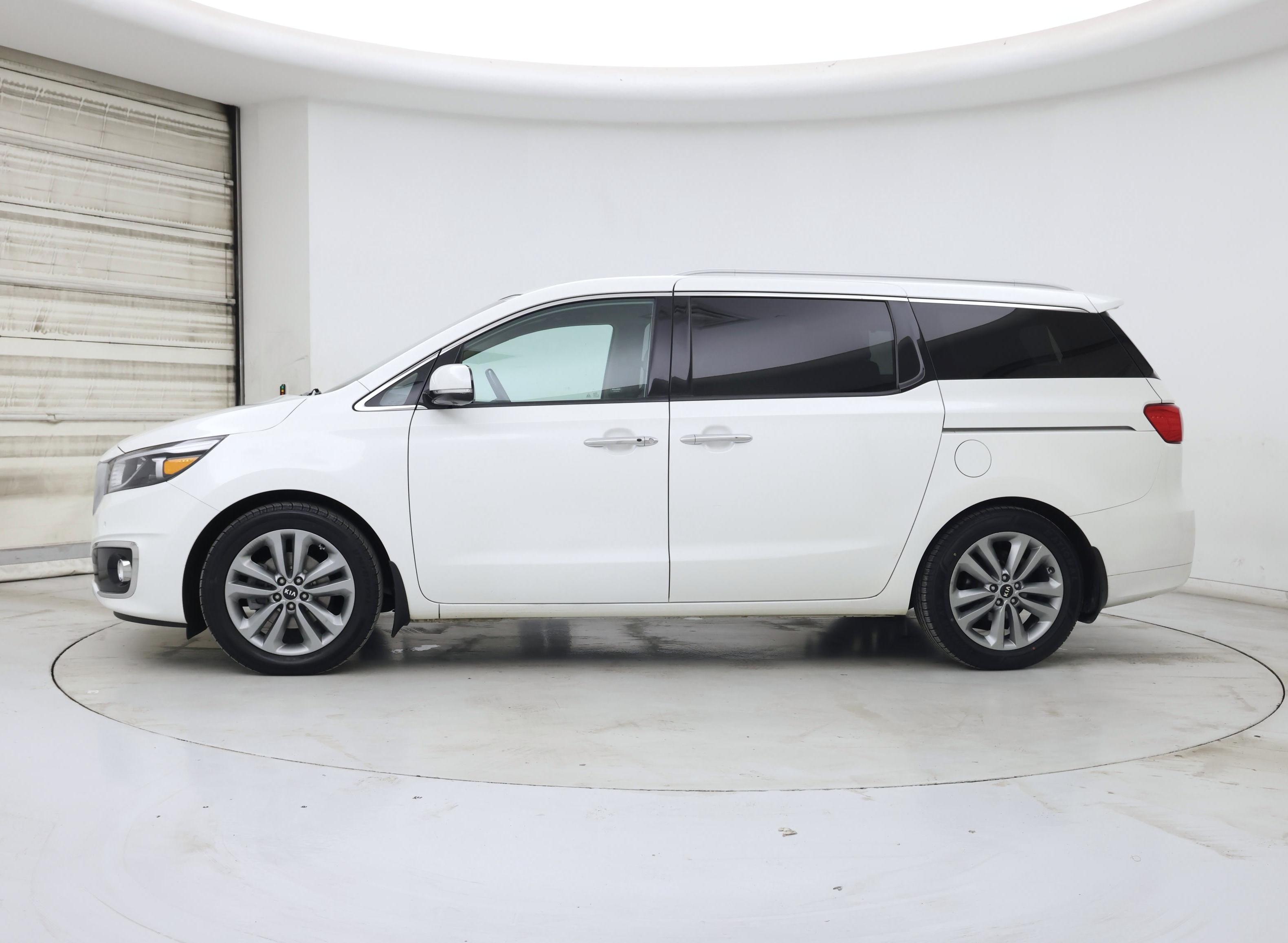 Thumbnail: 2015 Kia Sedona - 3