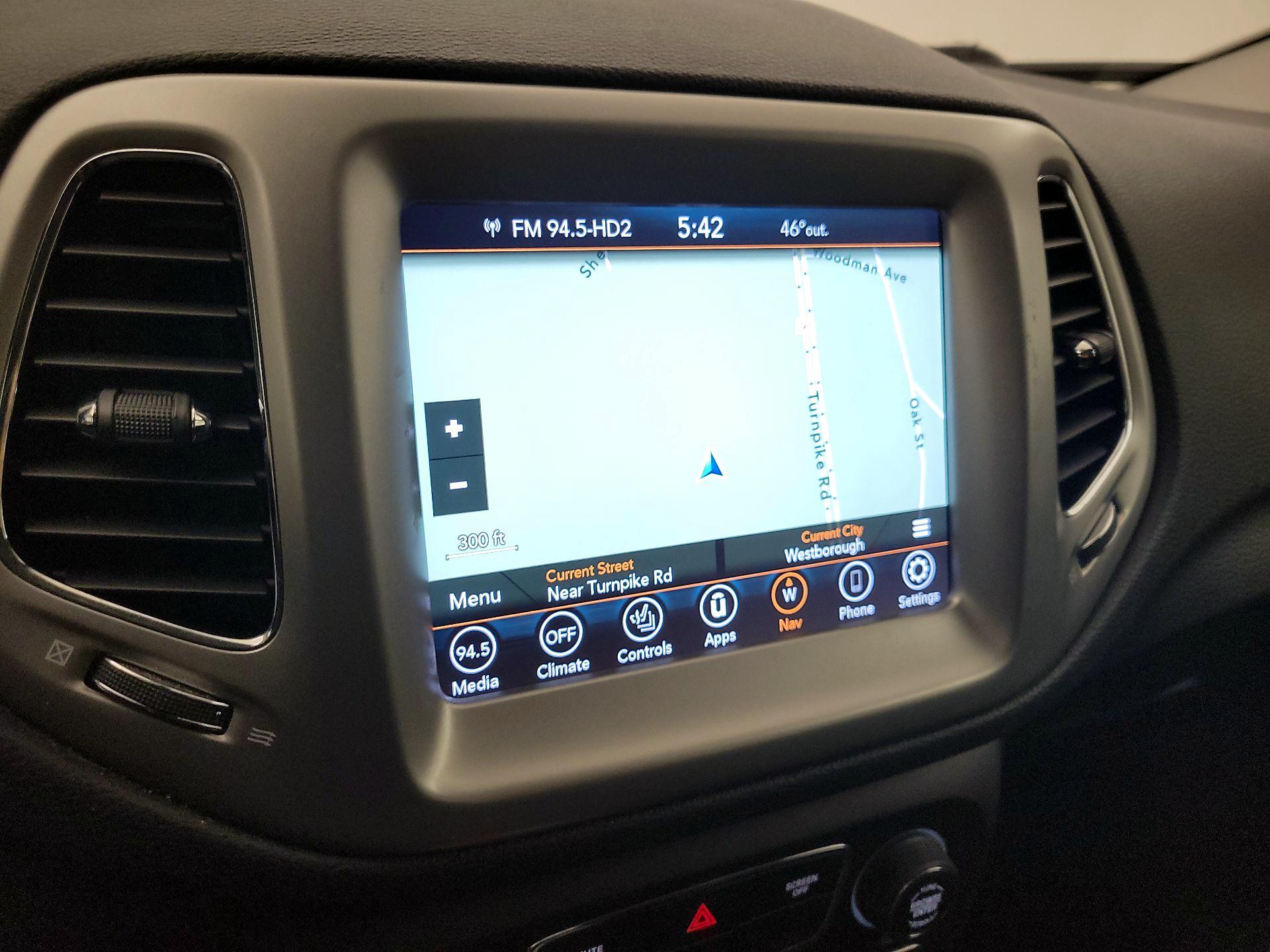 Thumbnail: 2020 Jeep Compass - 14