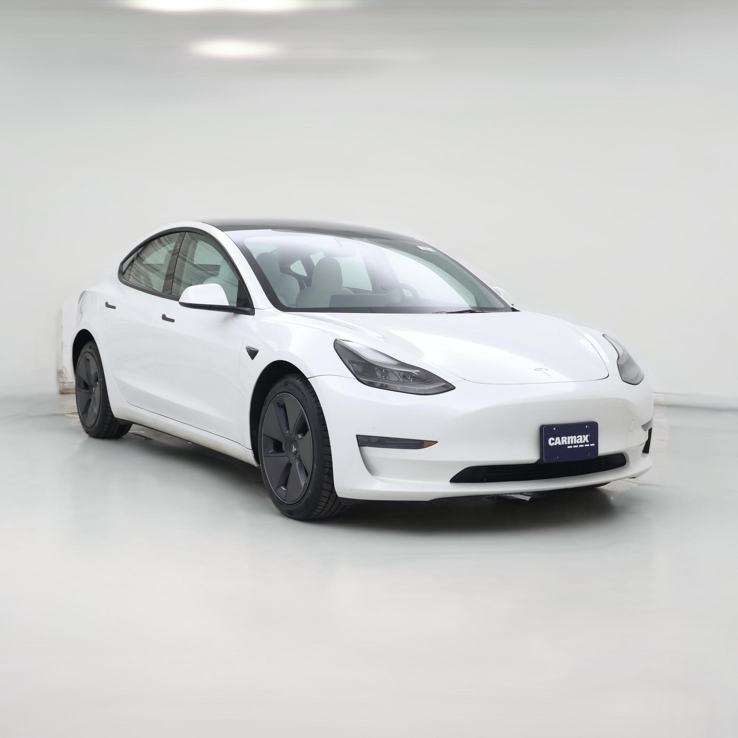 Thumbnail: 2023 Tesla Model 3 - 1