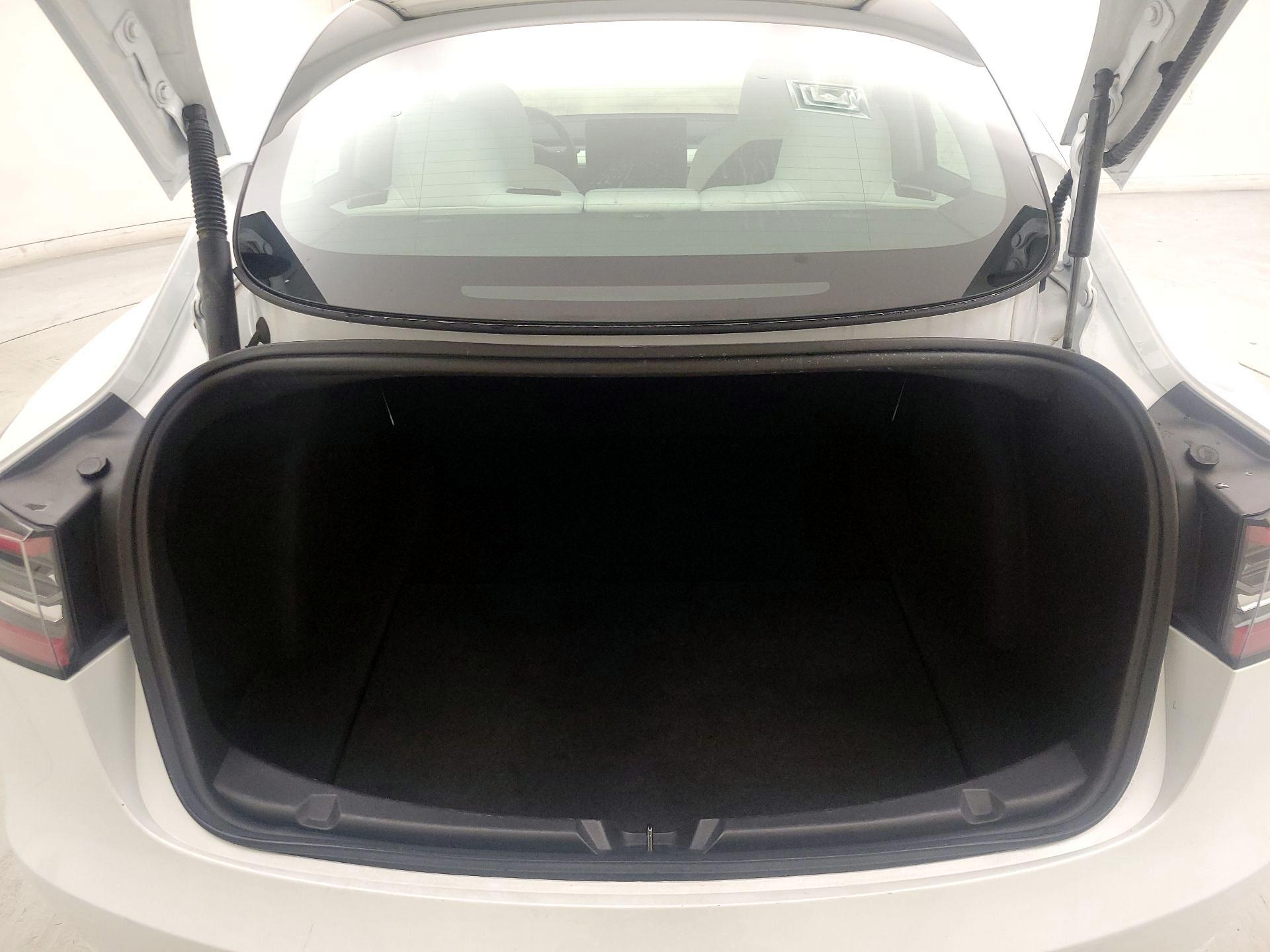 Thumbnail: 2023 Tesla Model 3 - 20