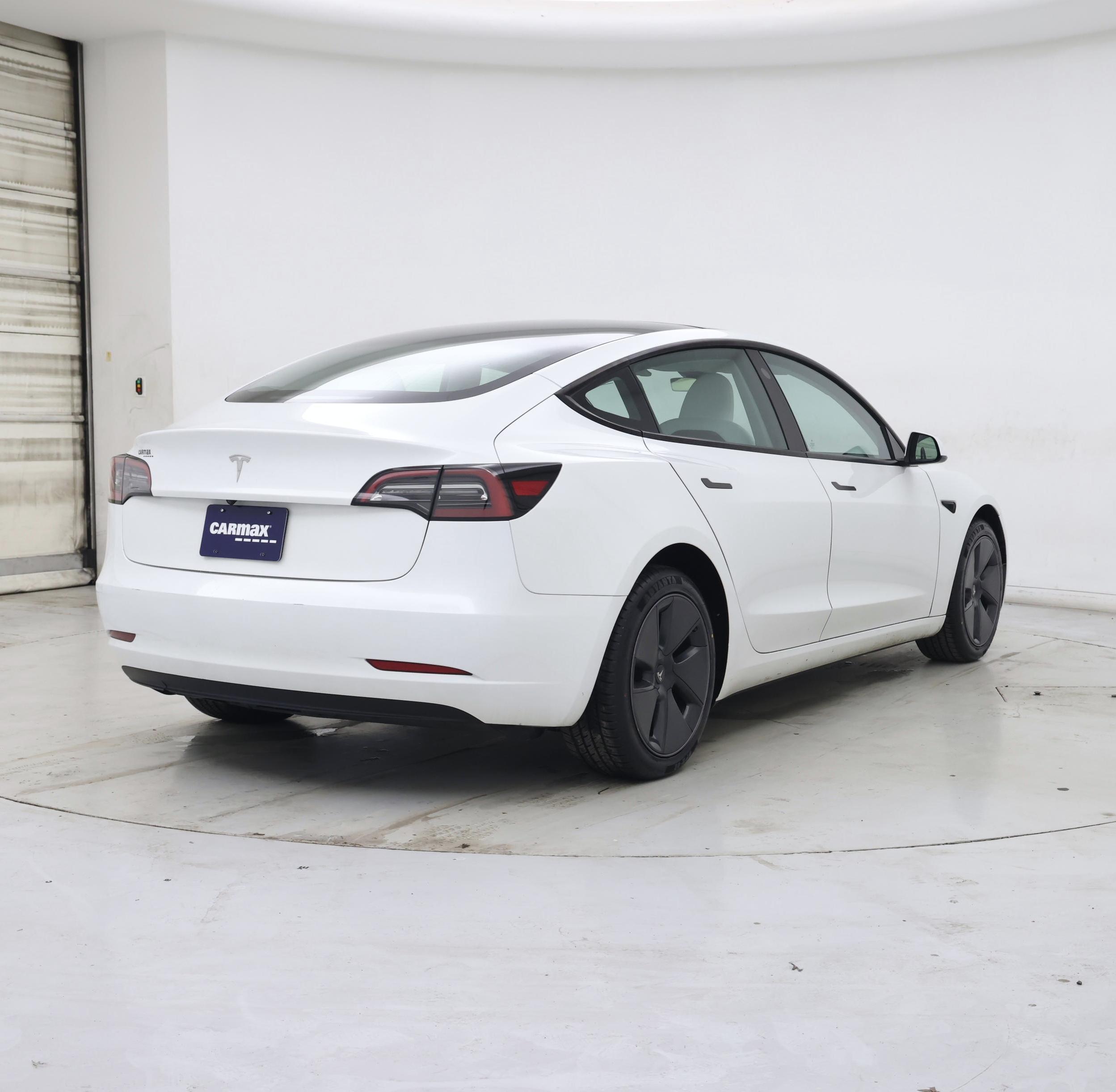 Thumbnail: 2023 Tesla Model 3 - 8