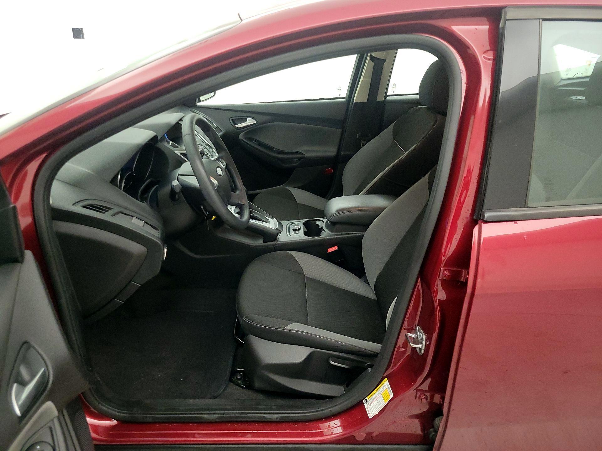 Thumbnail: 2014 Ford Focus - 11