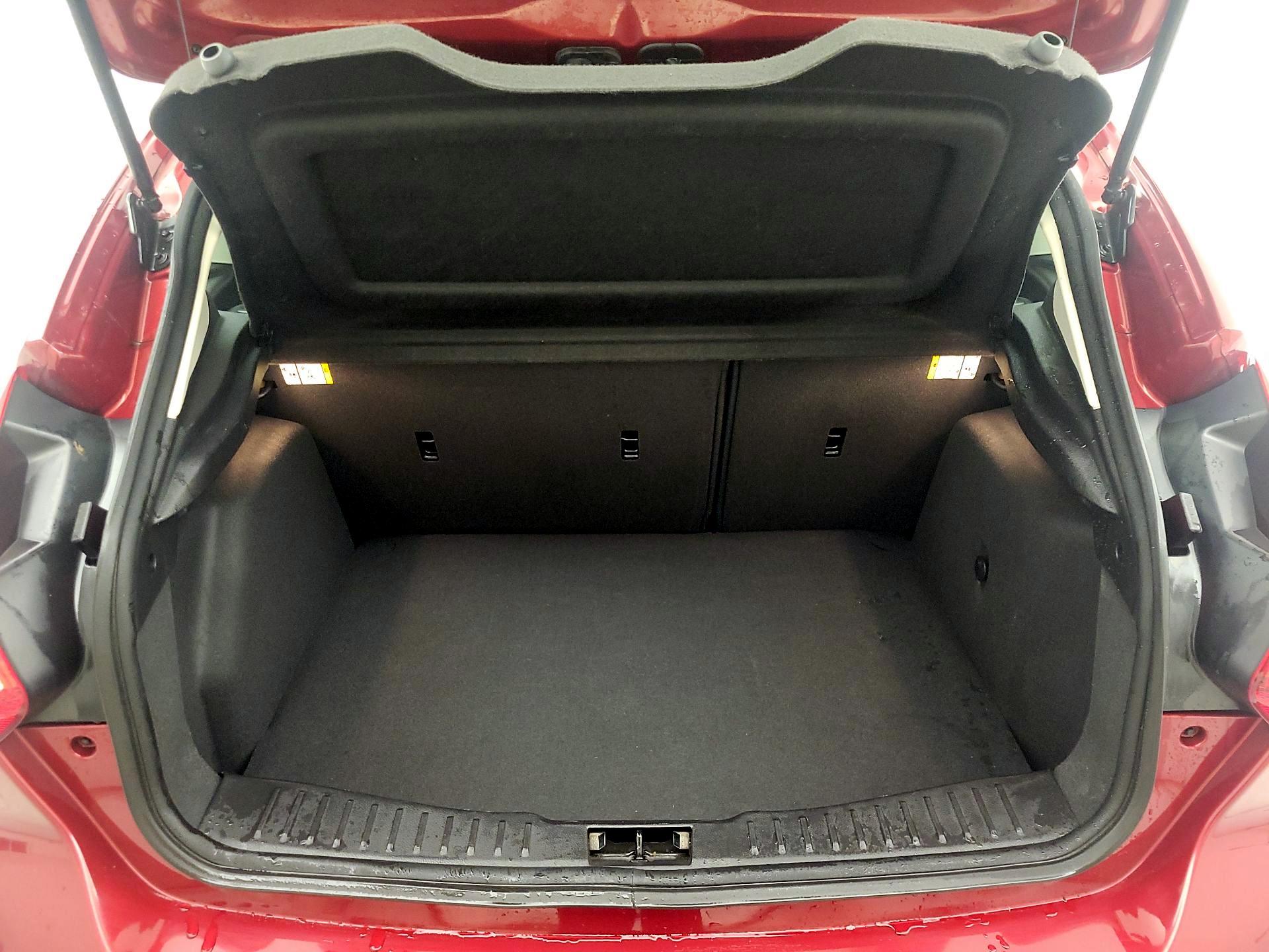 Thumbnail: 2014 Ford Focus - 19