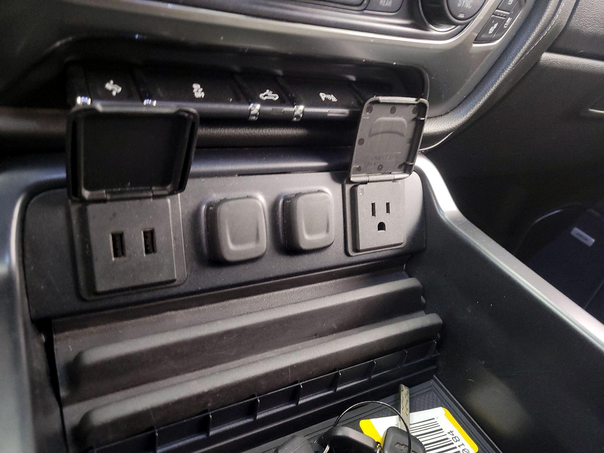 Thumbnail: 2018 Chevrolet Silverado 1500 - 18