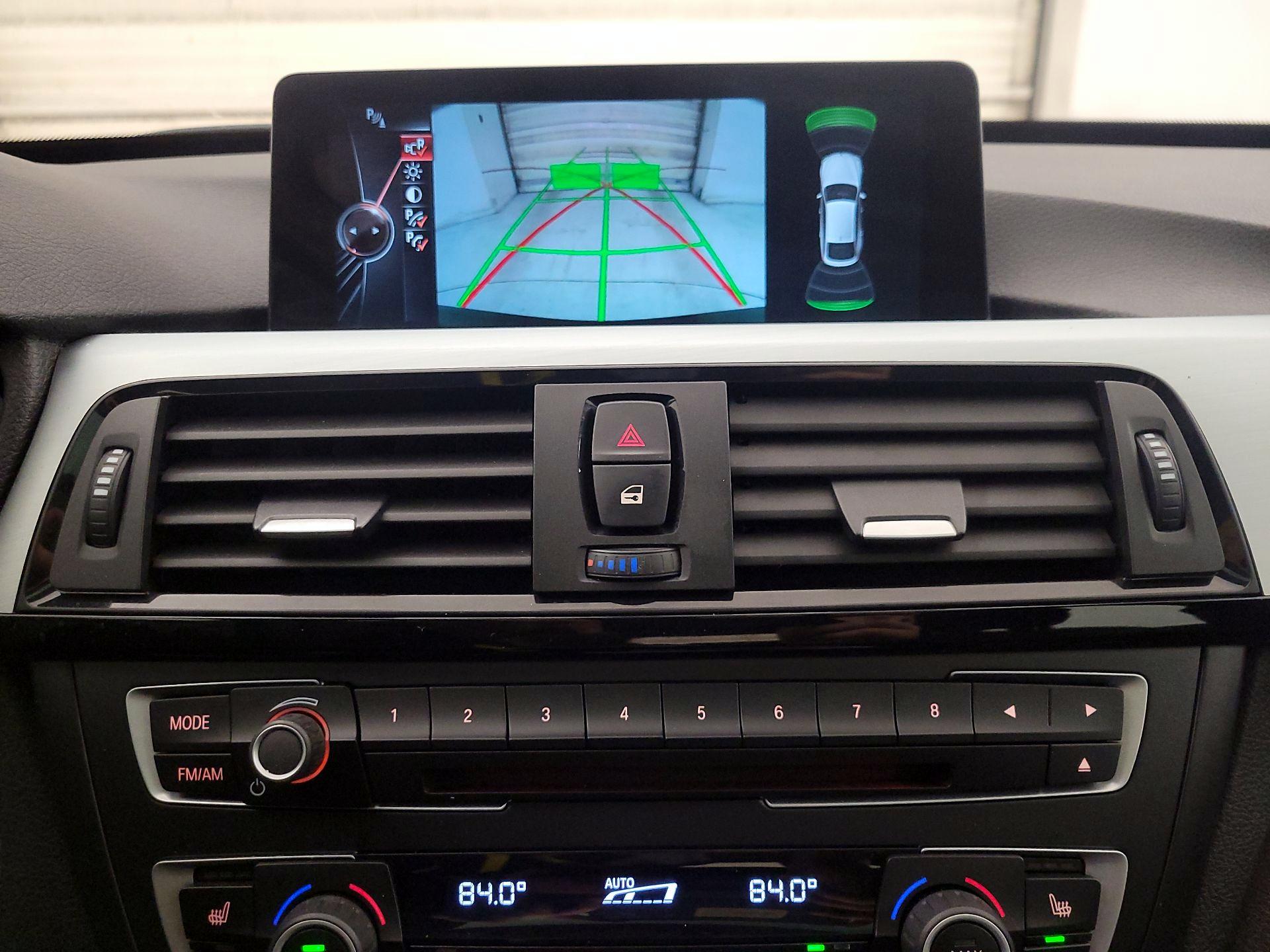 Thumbnail: 2016 BMW 3 Series - 15