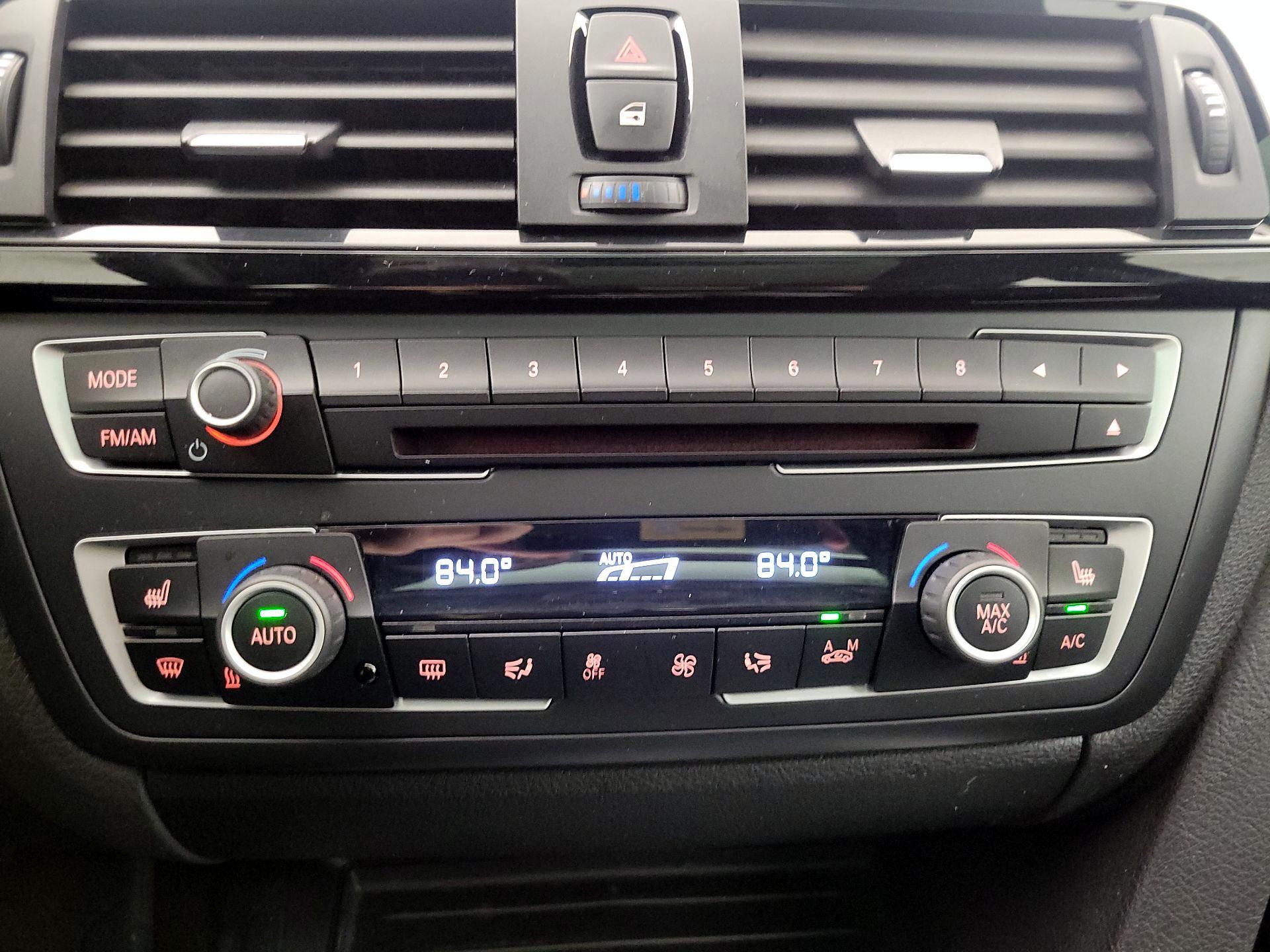 Thumbnail: 2016 BMW 3 Series - 17