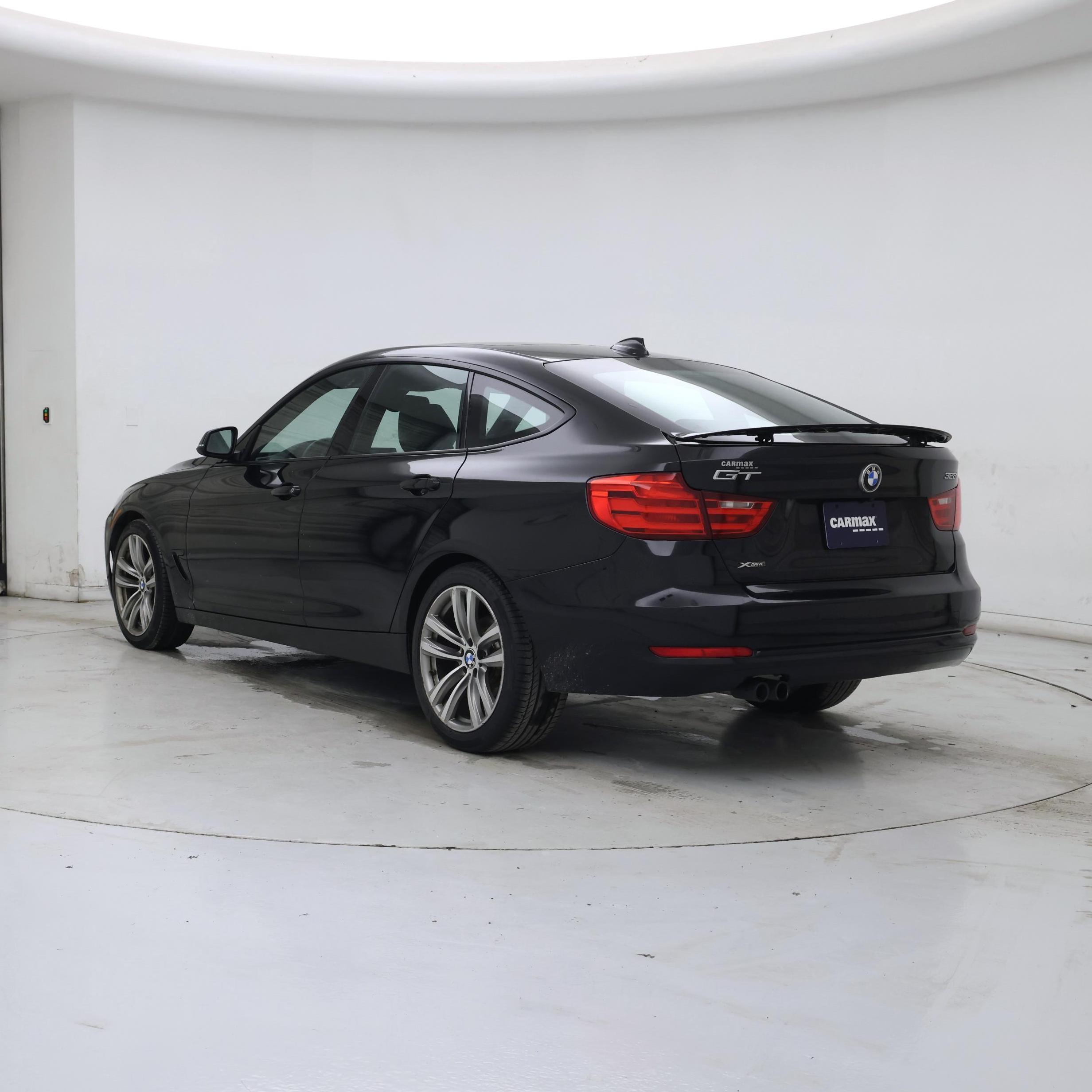 Thumbnail: 2016 BMW 3 Series - 2