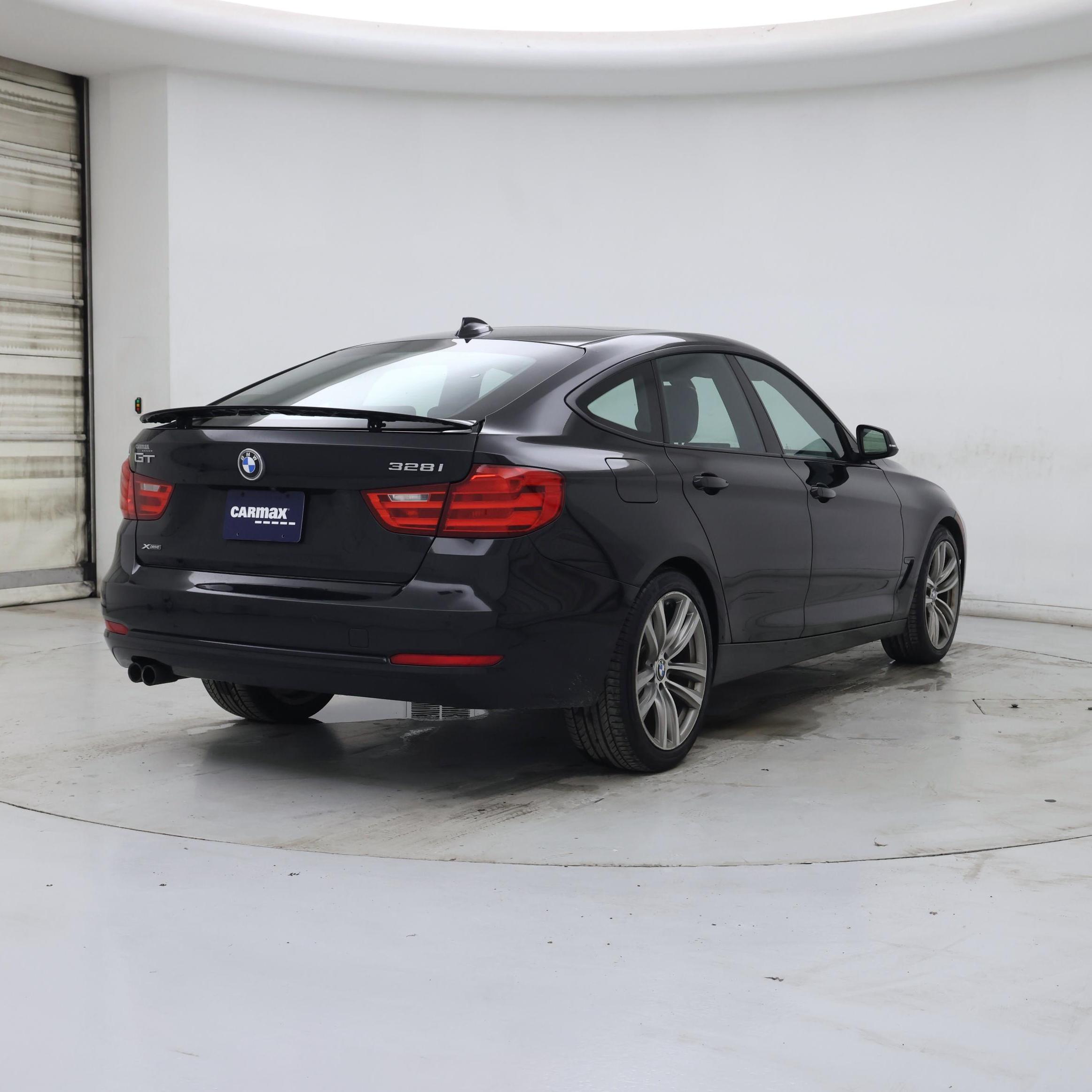 Thumbnail: 2016 BMW 3 Series - 8