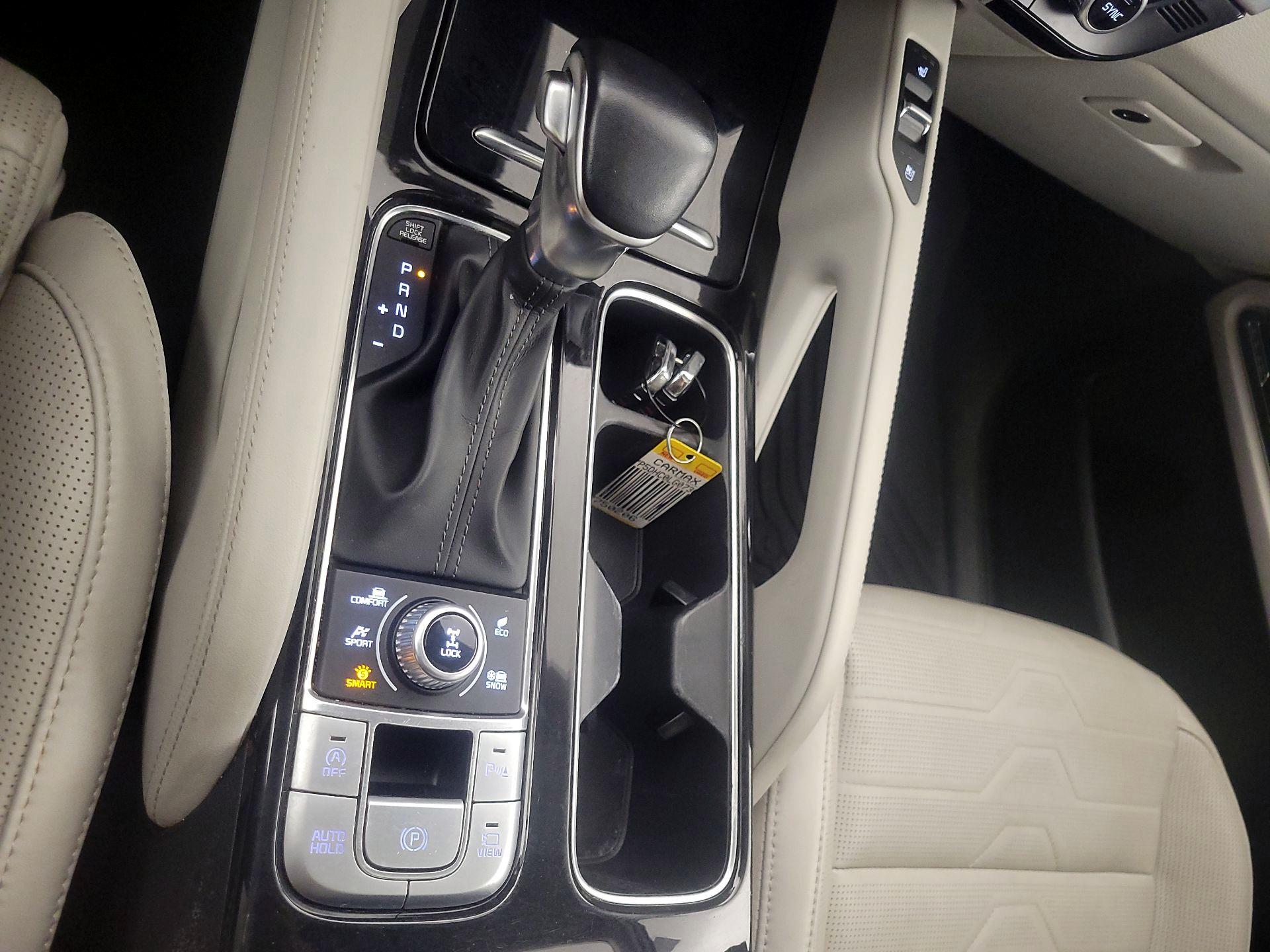 Thumbnail: 2020 Kia Telluride - 18