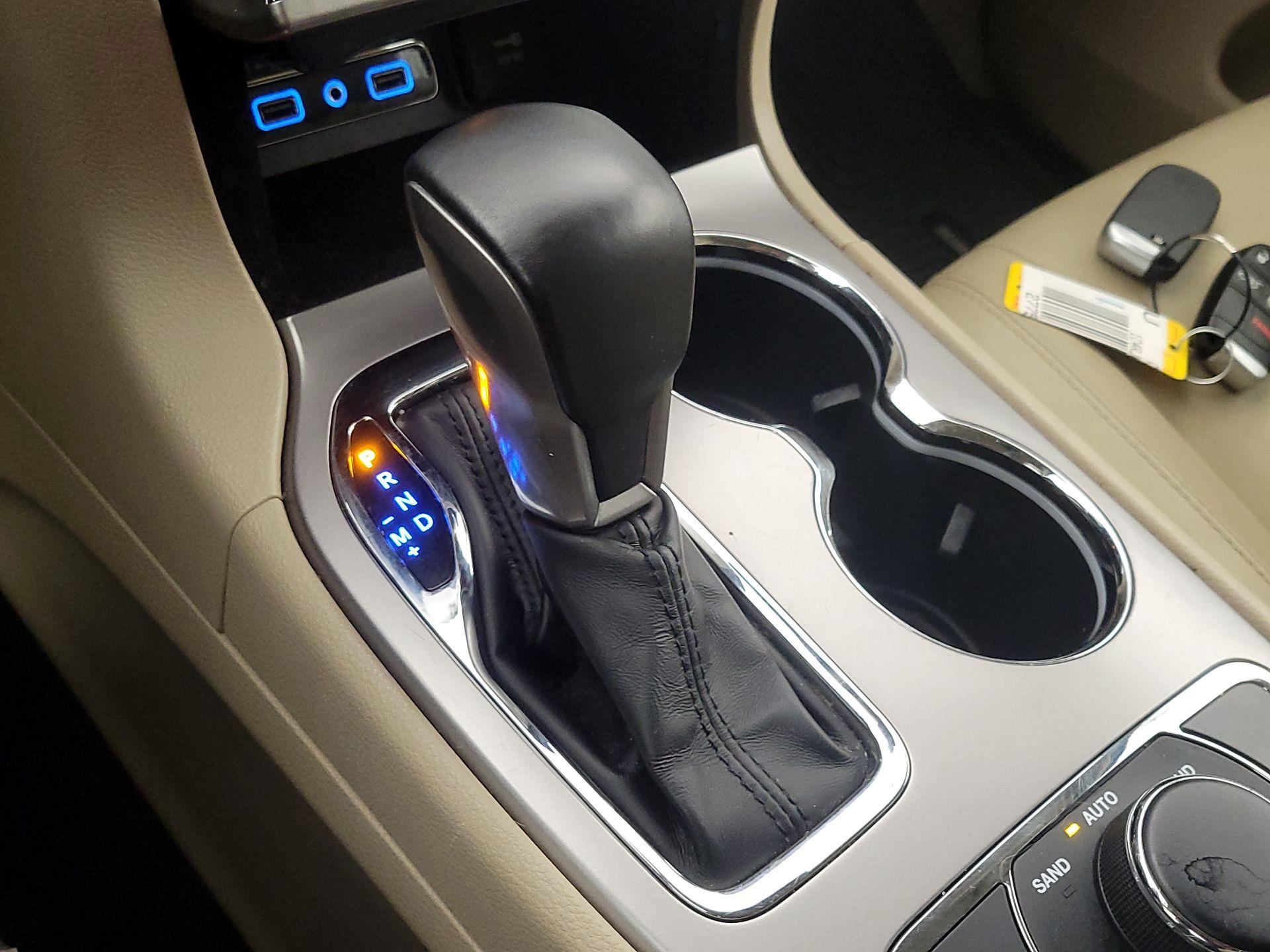 Thumbnail: 2021 Jeep Grand Cherokee - 18