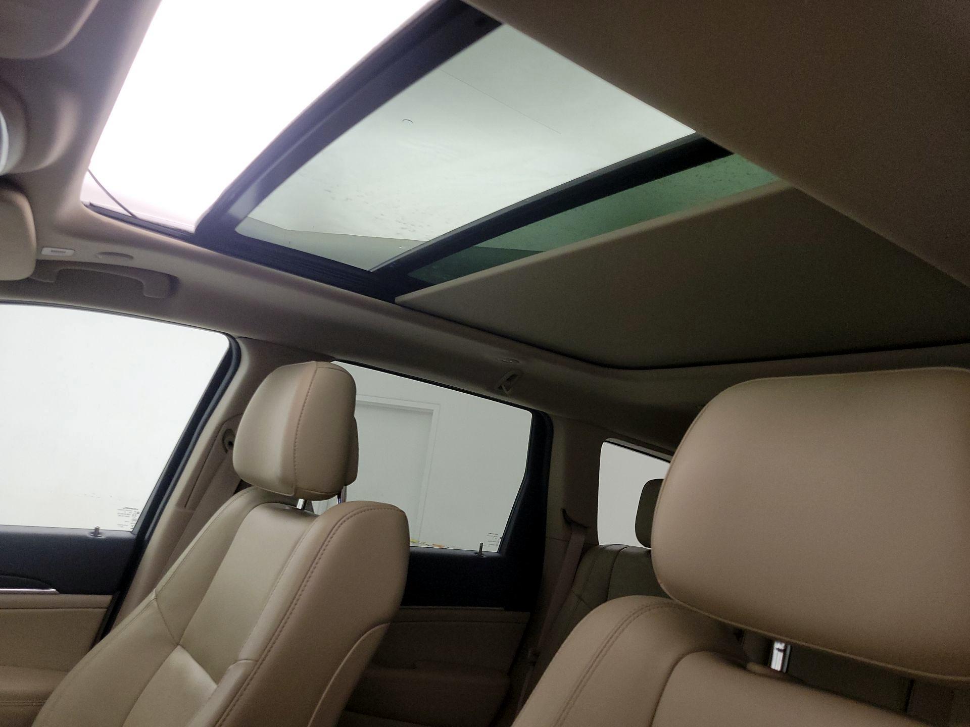 Thumbnail: 2021 Jeep Grand Cherokee - 20