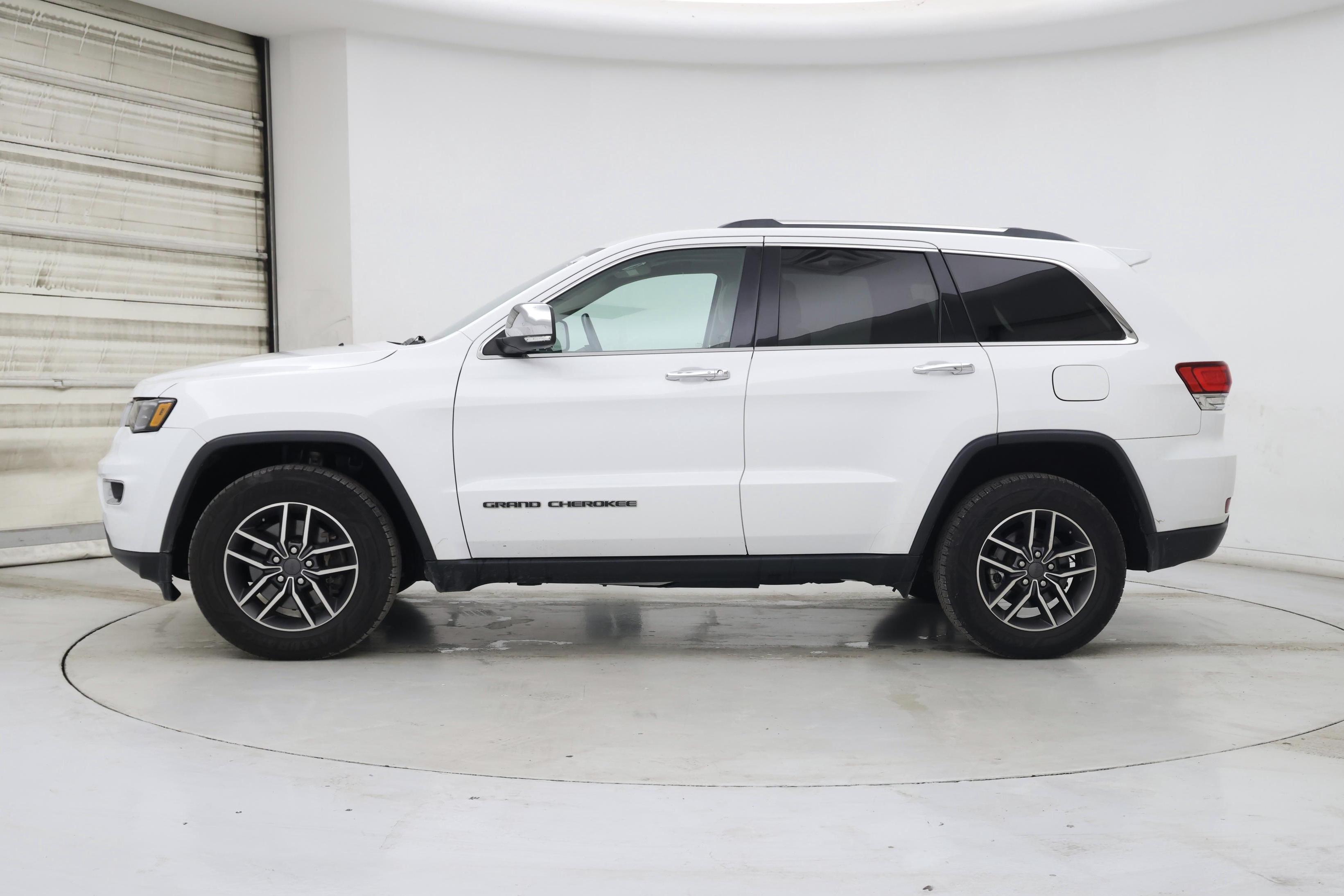 Thumbnail: 2021 Jeep Grand Cherokee - 3