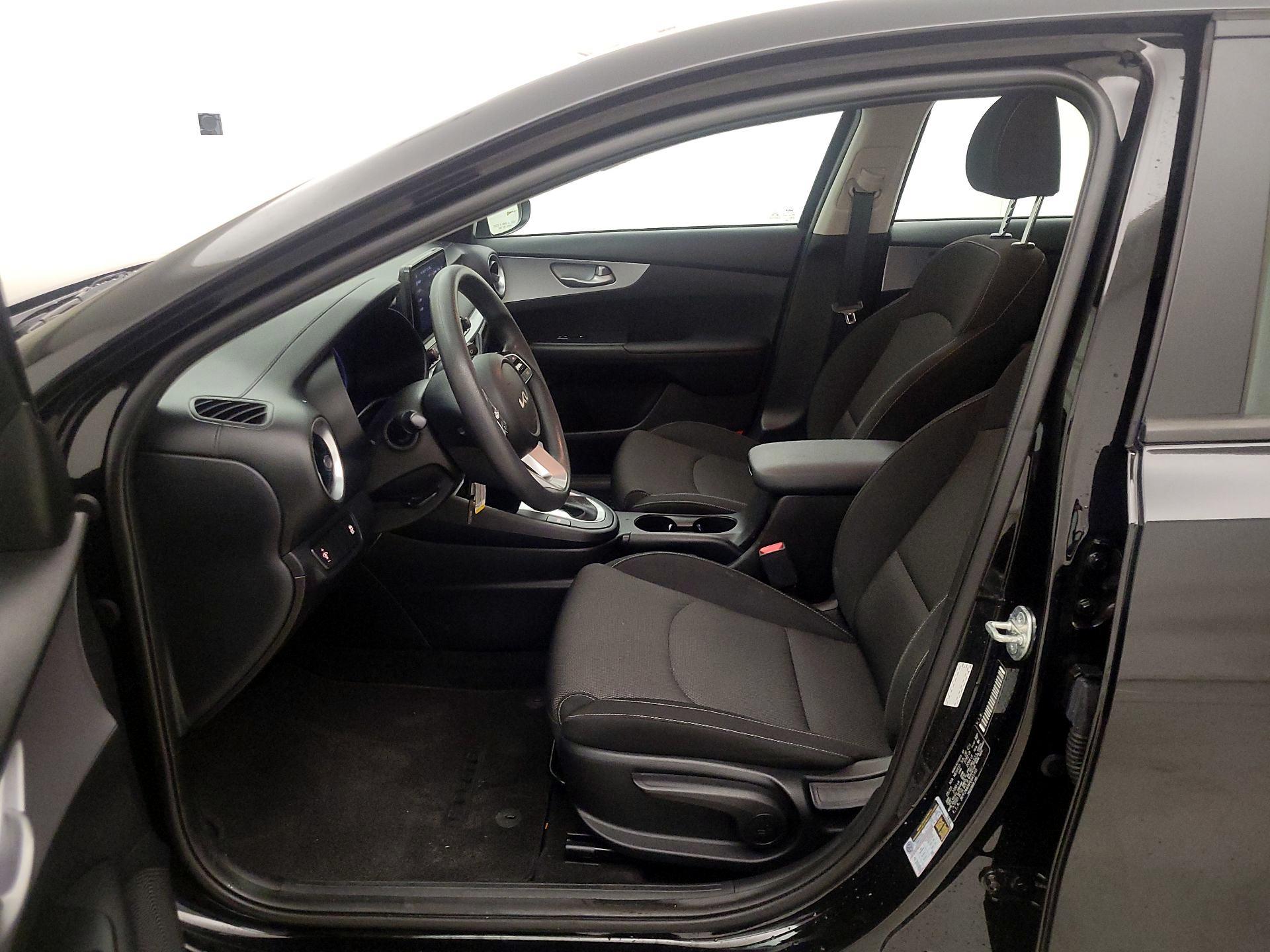 Thumbnail: 2023 Kia Forte - 11