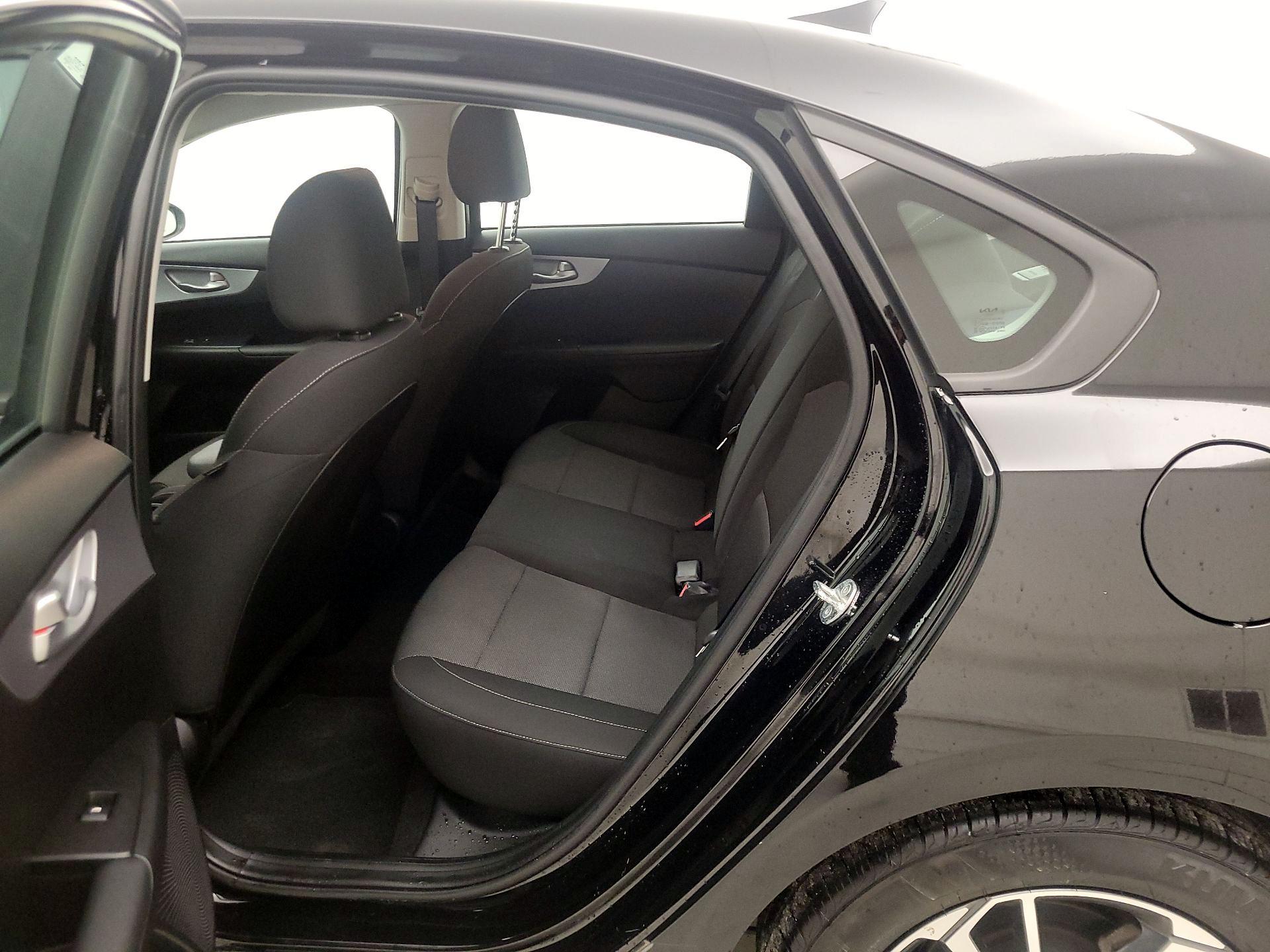 Thumbnail: 2023 Kia Forte - 19