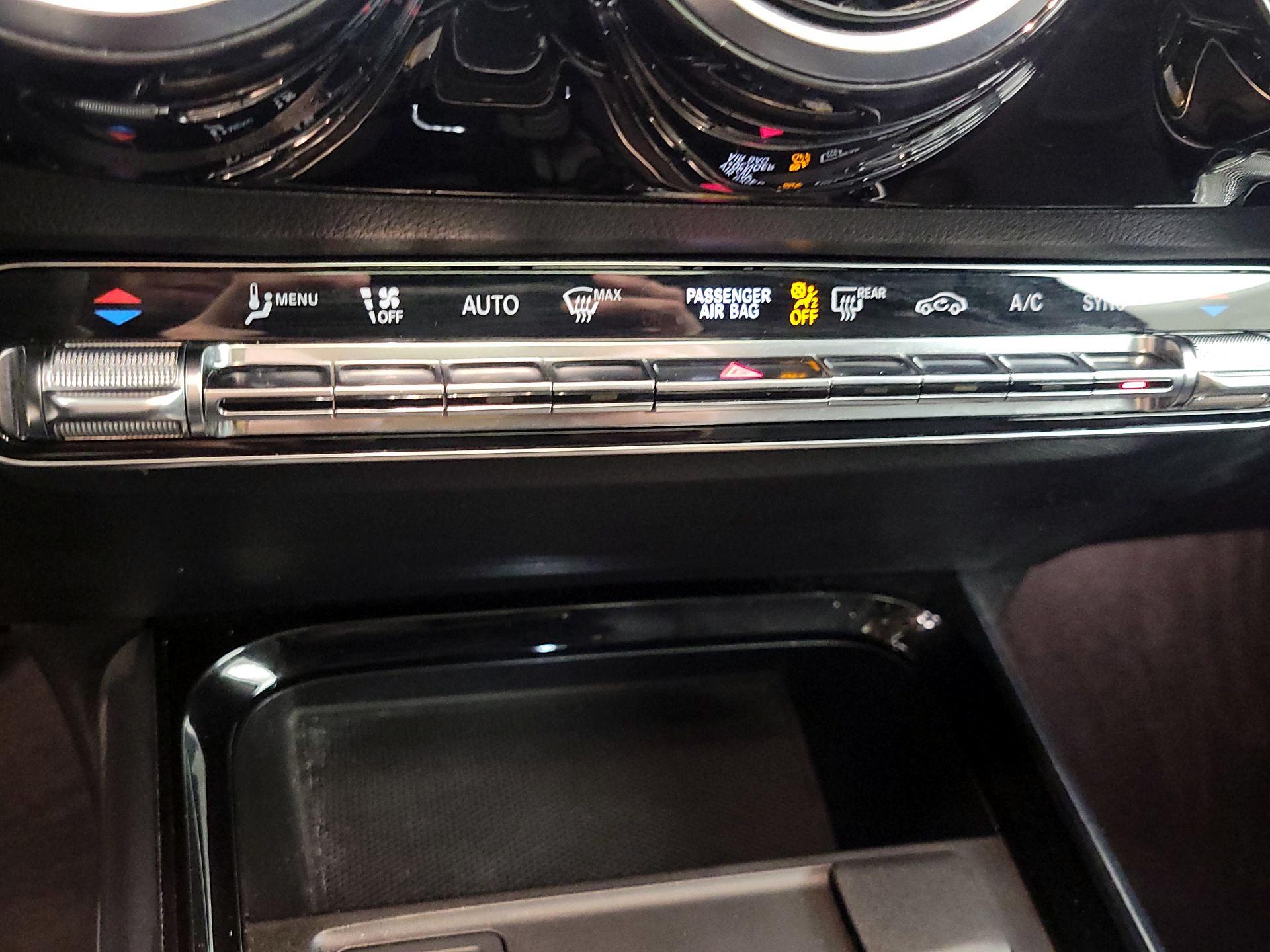 Thumbnail: 2021 Mercedes-Benz GLA - 16