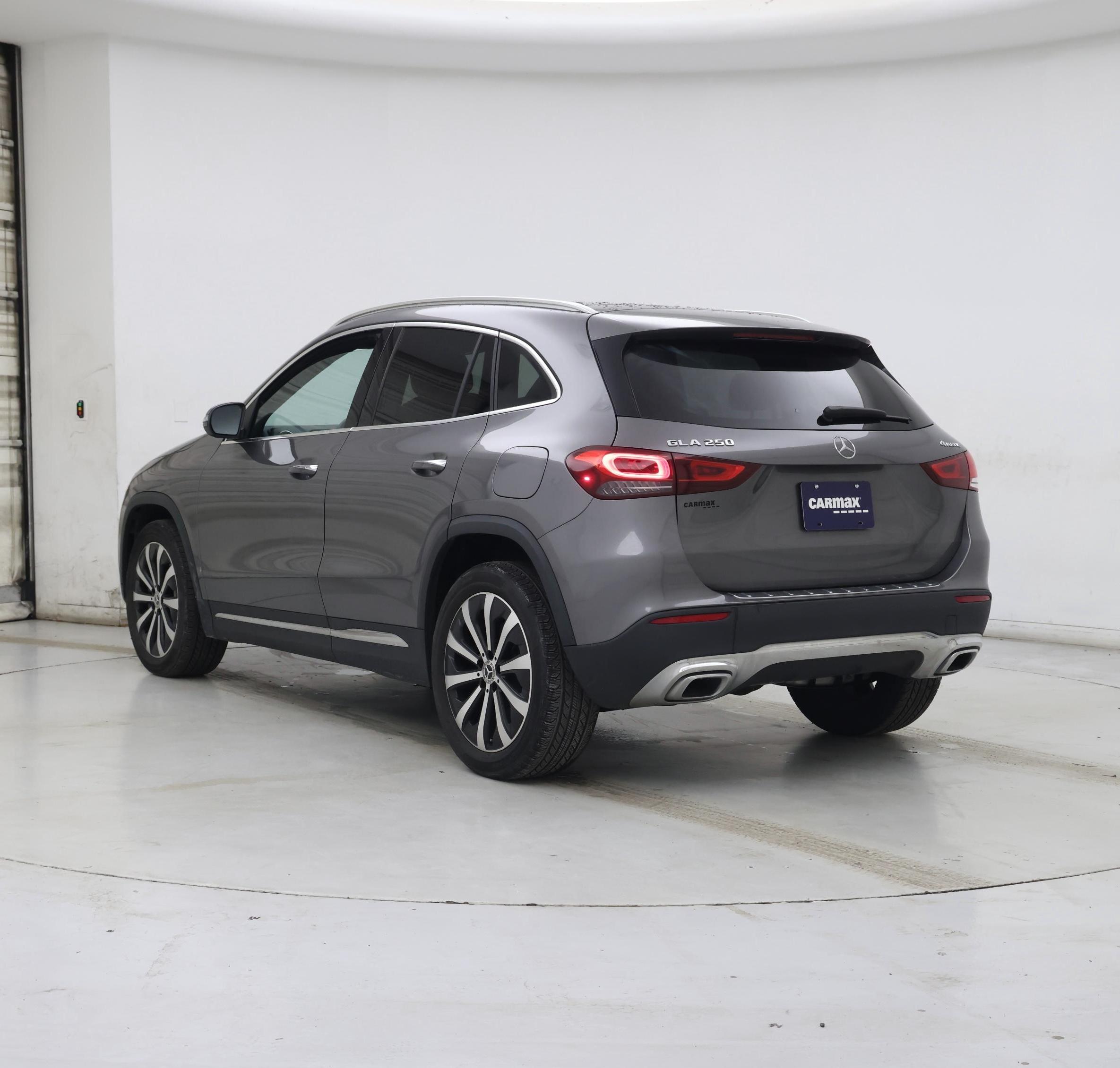 Thumbnail: 2021 Mercedes-Benz GLA - 2