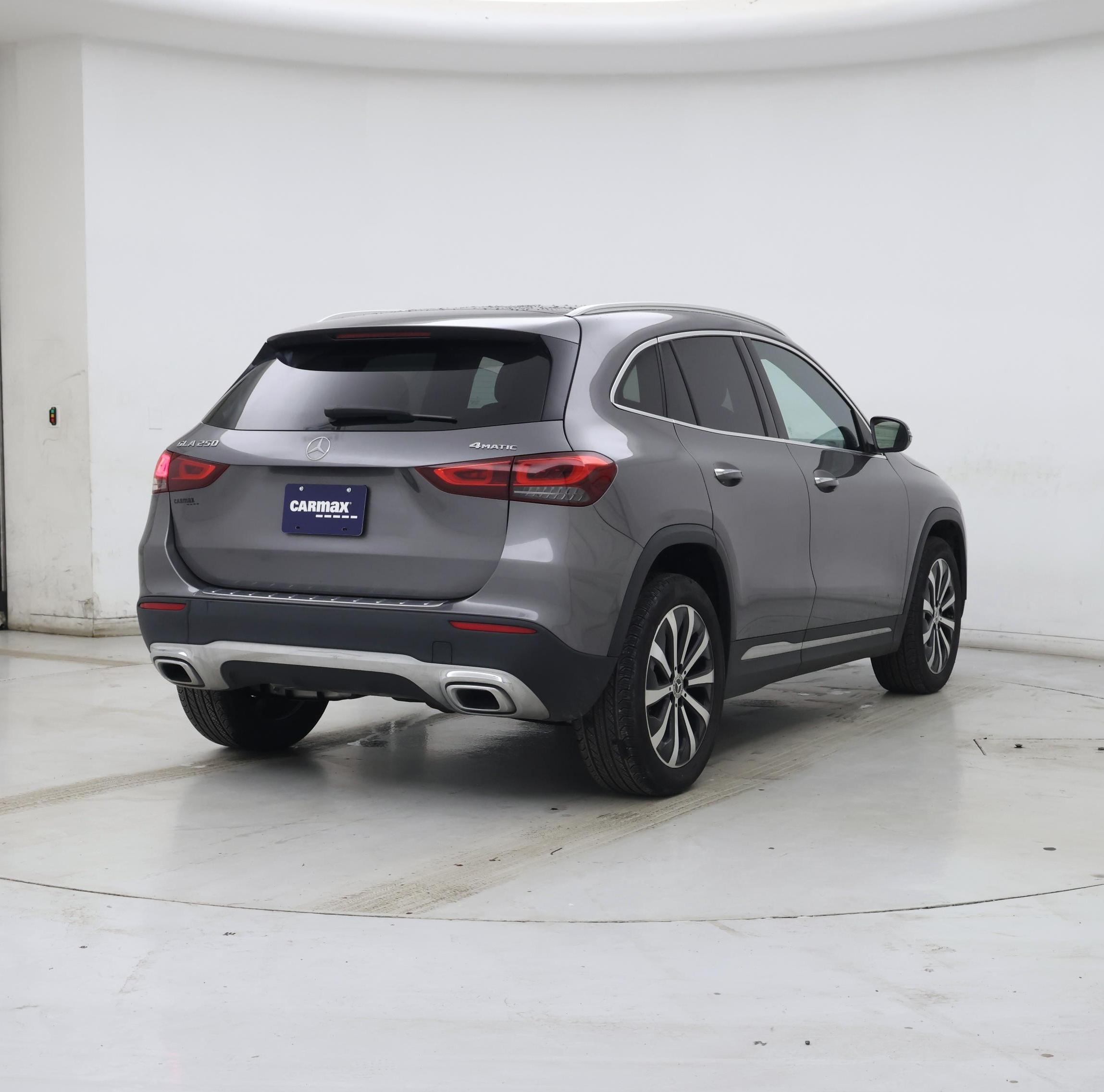 Thumbnail: 2021 Mercedes-Benz GLA - 8