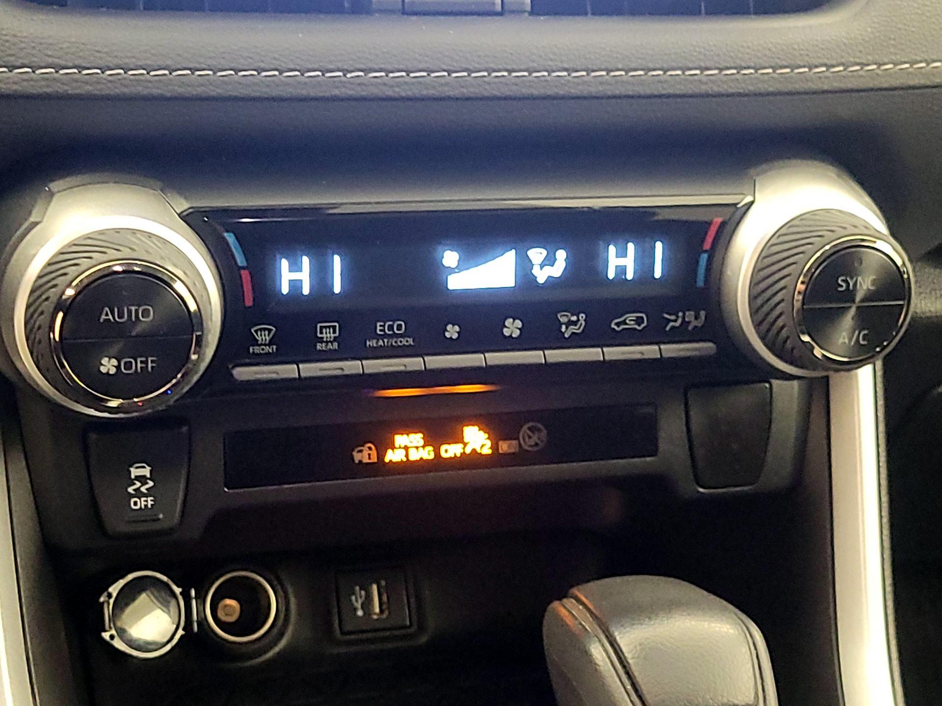 Thumbnail: 2024 Toyota RAV4 - 16