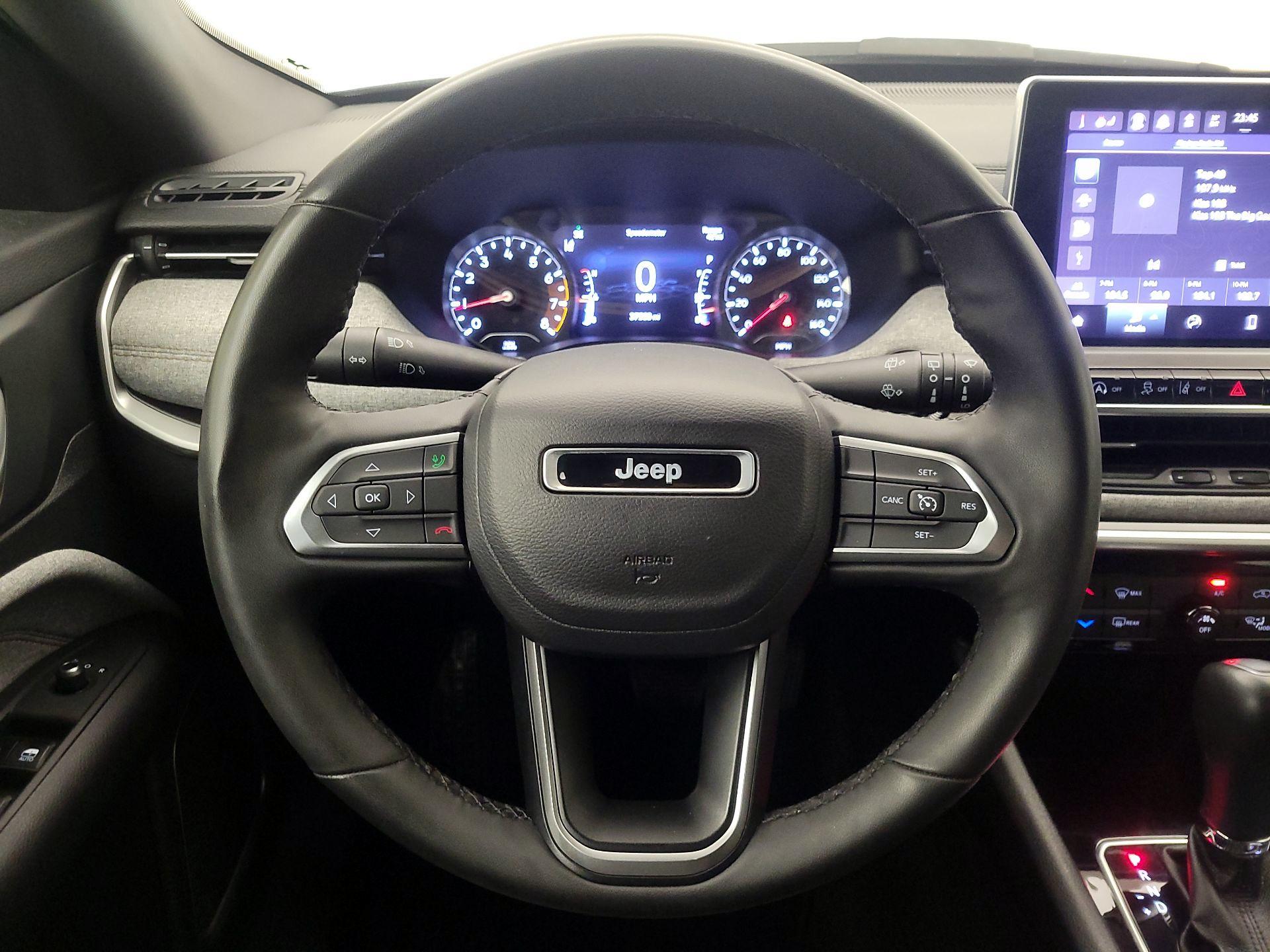 Thumbnail: 2023 Jeep Compass - 10