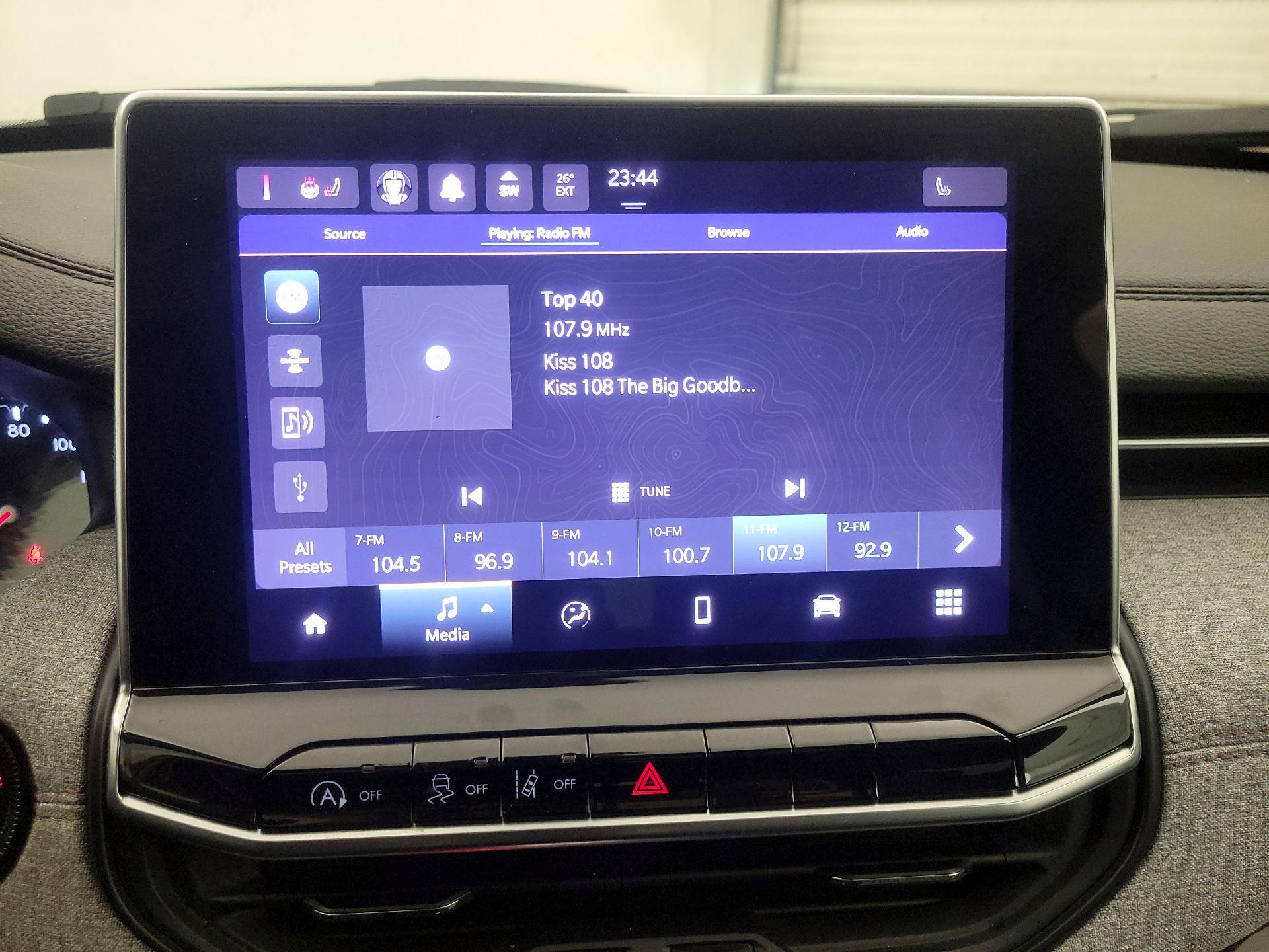 Thumbnail: 2023 Jeep Compass - 15