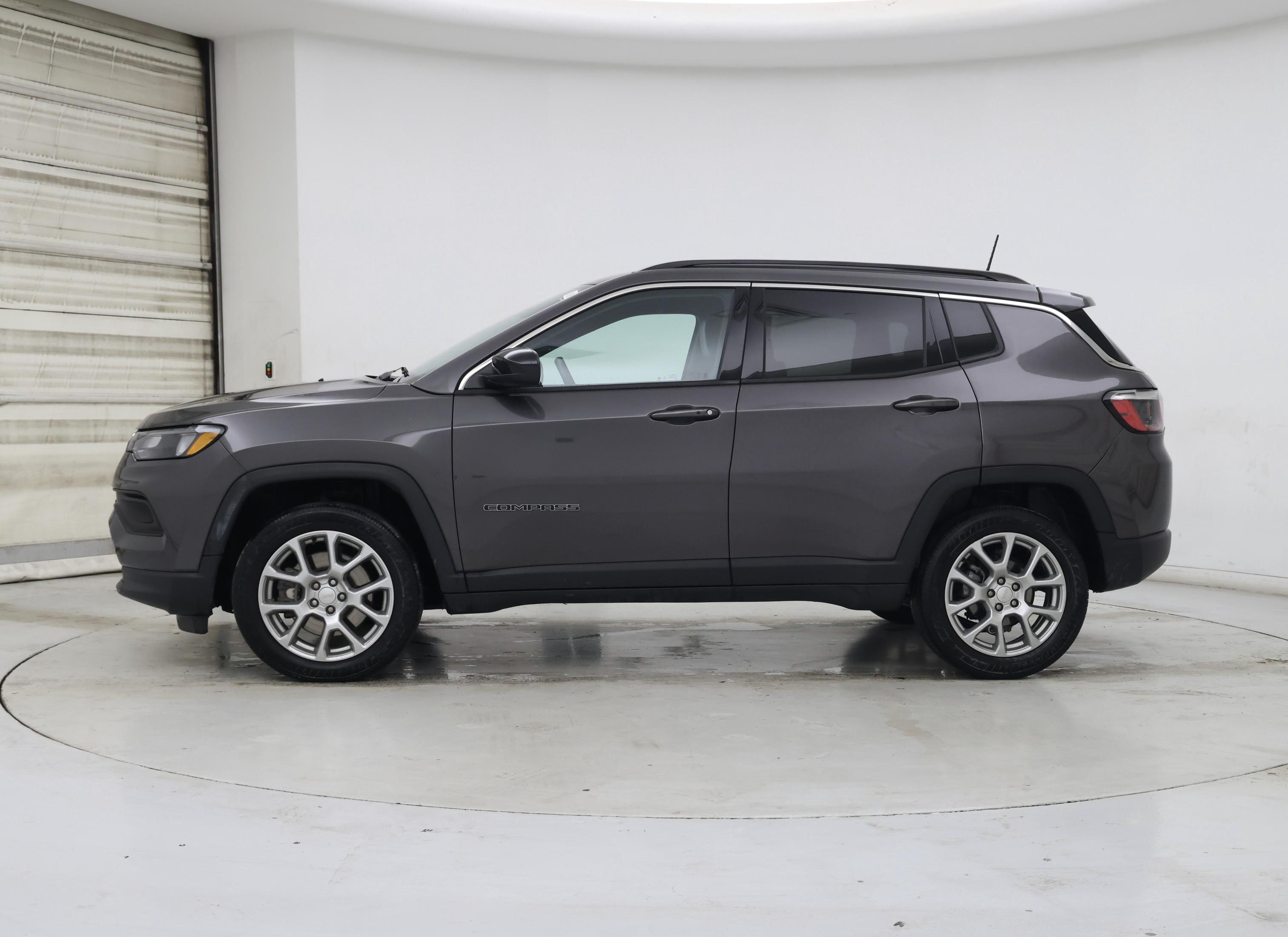 Thumbnail: 2023 Jeep Compass - 3