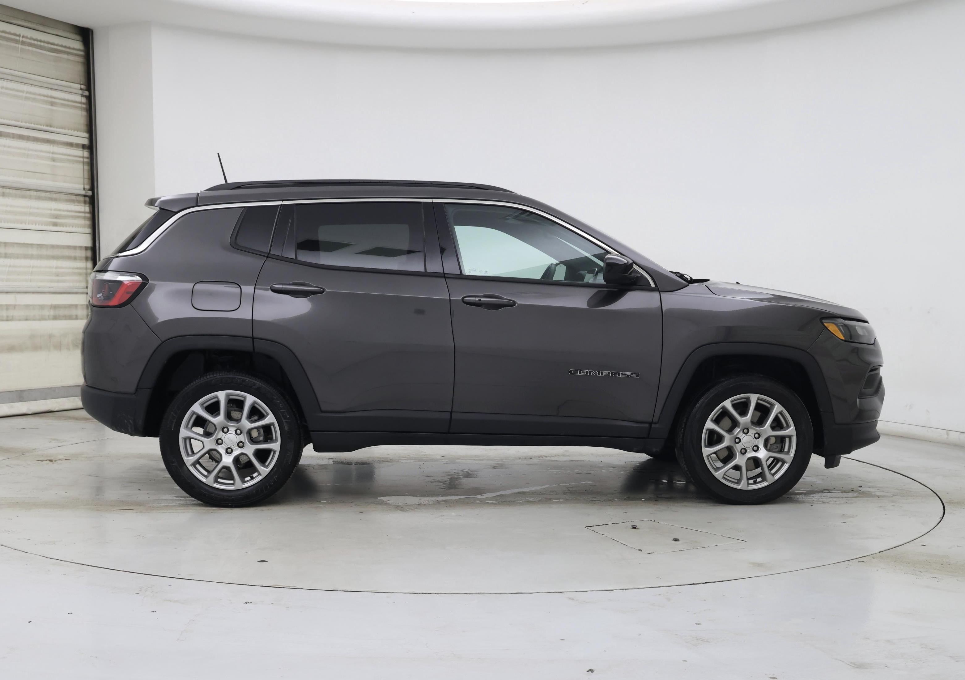 Thumbnail: 2023 Jeep Compass - 7