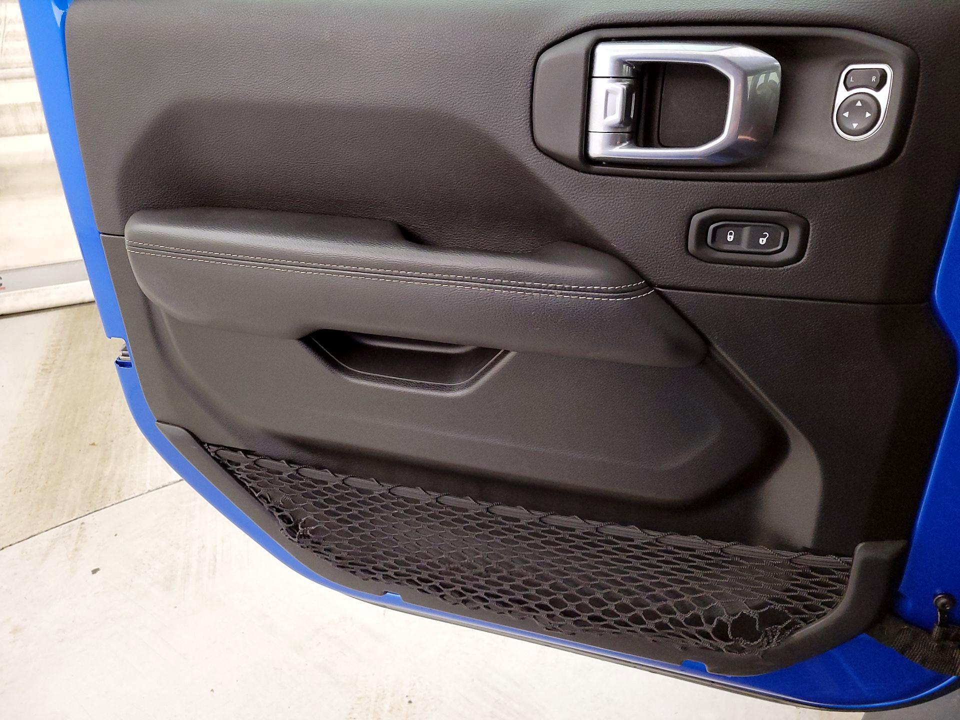 Thumbnail: 2022 Jeep Wrangler - 12