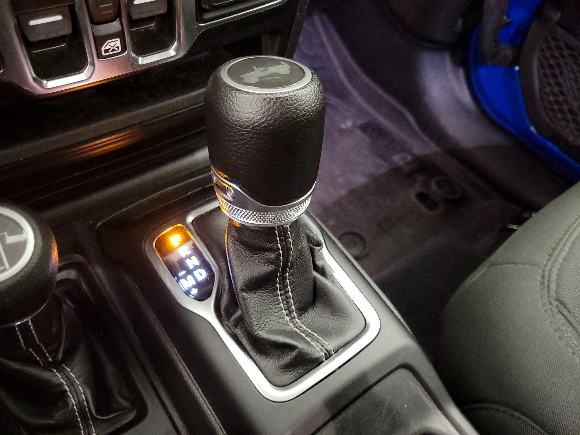 Thumbnail: 2022 Jeep Wrangler - 17