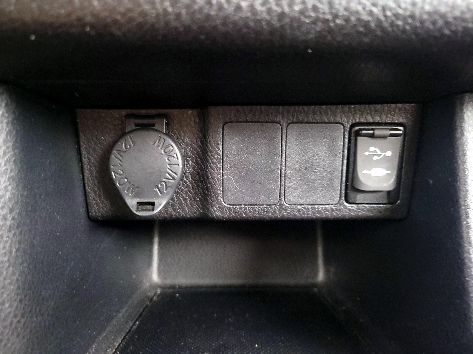 Thumbnail: 2017 Toyota Corolla - 18