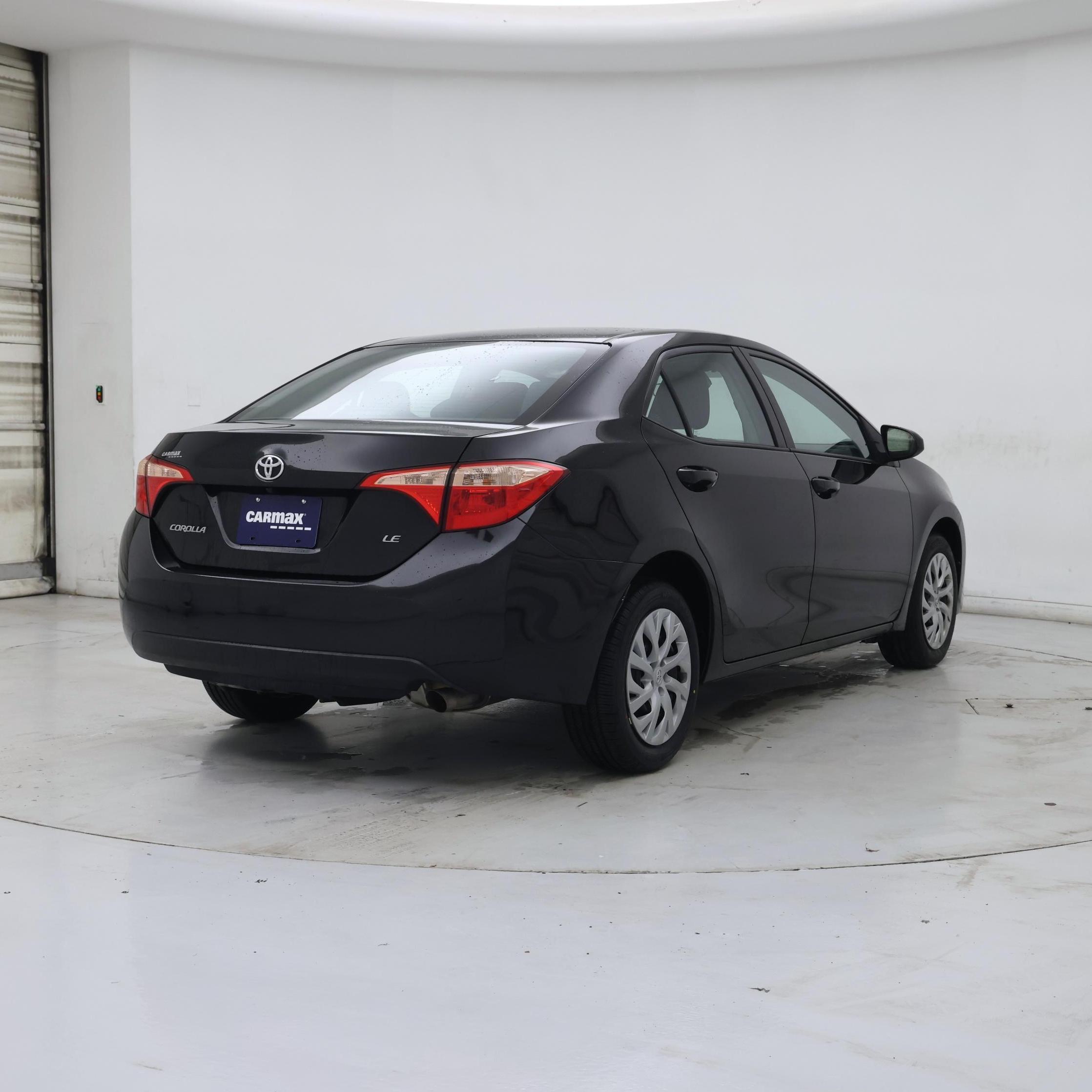 Thumbnail: 2017 Toyota Corolla - 8