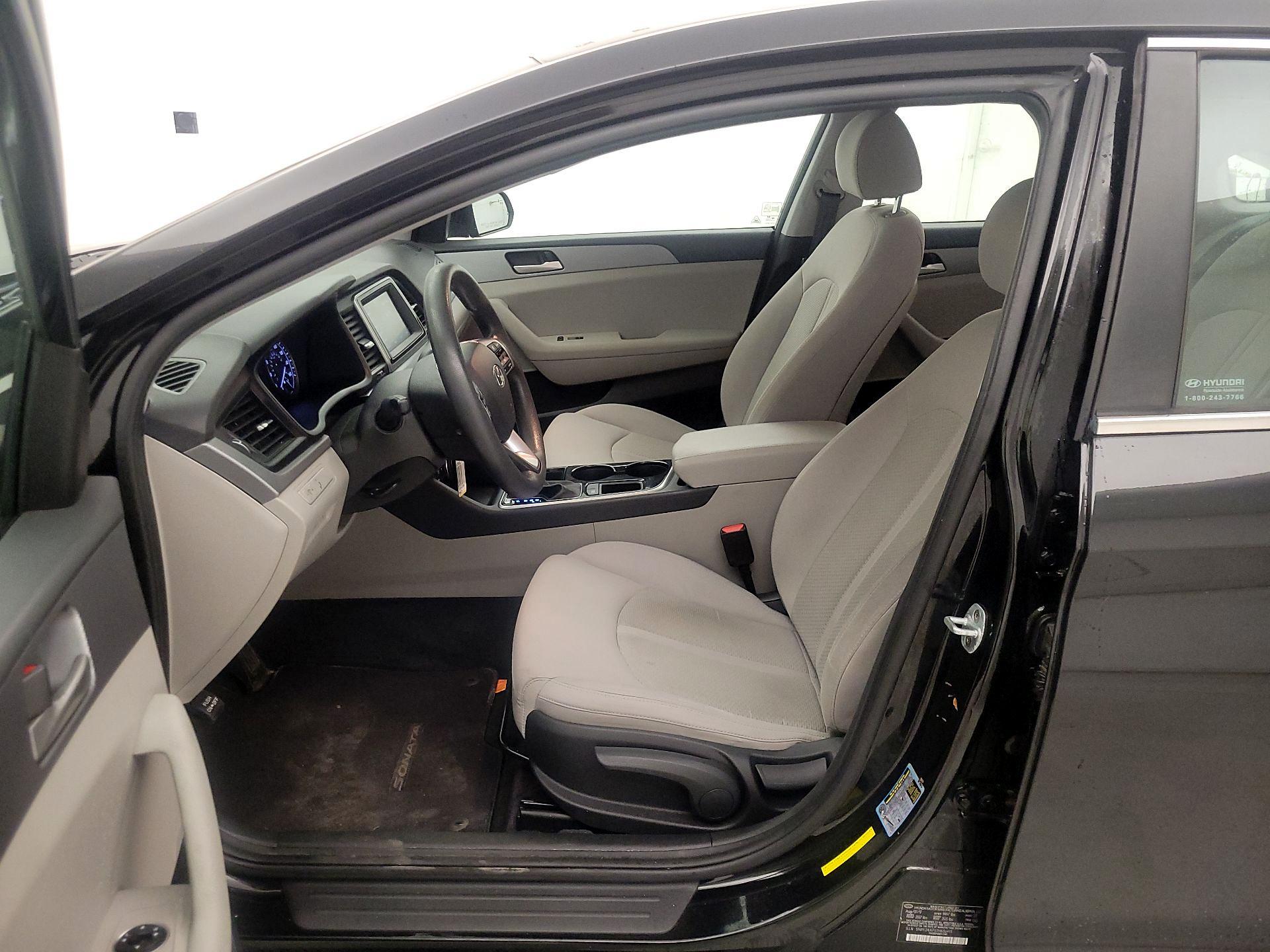 Thumbnail: 2018 Hyundai Sonata - 11