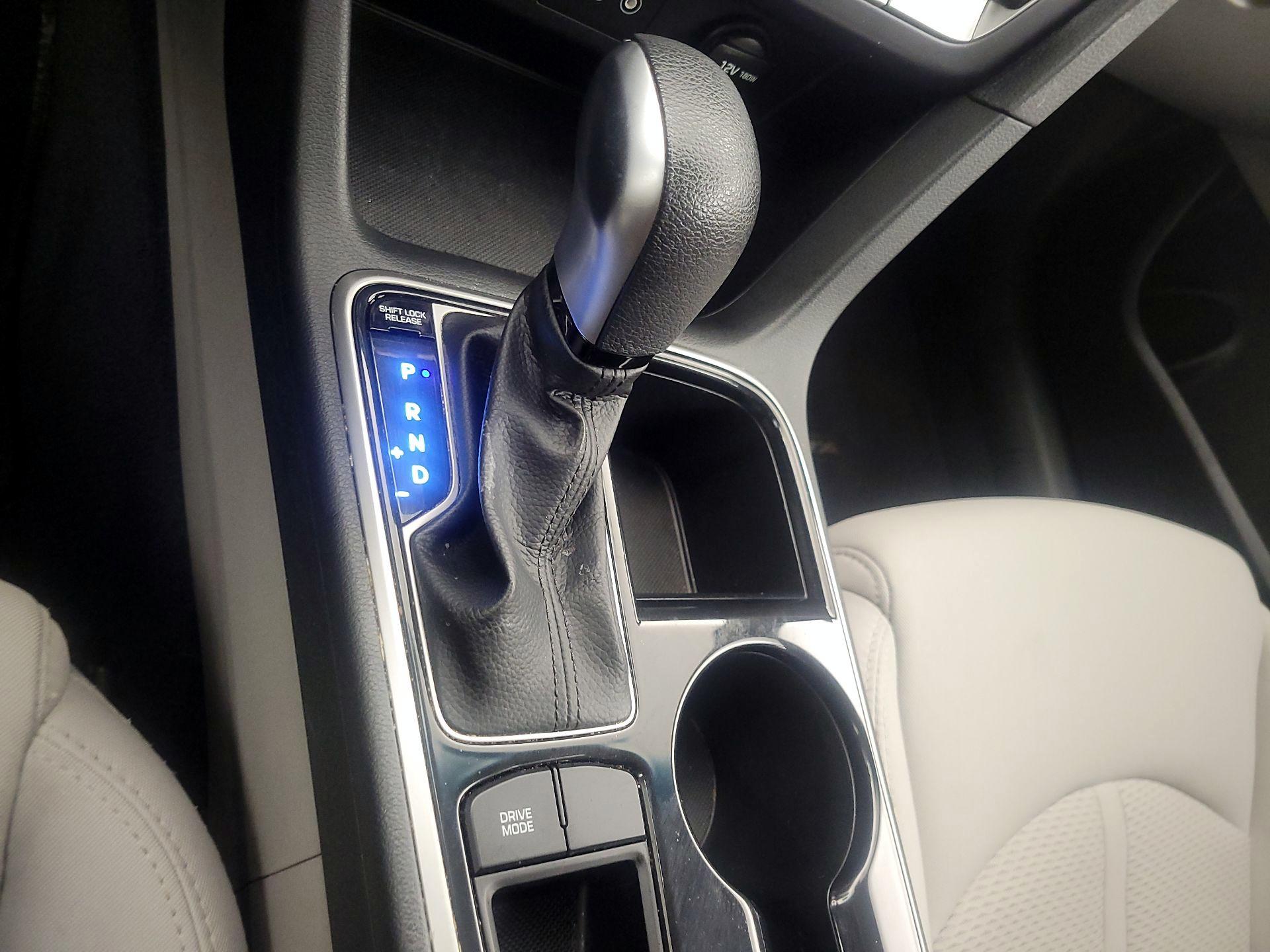 Thumbnail: 2018 Hyundai Sonata - 17