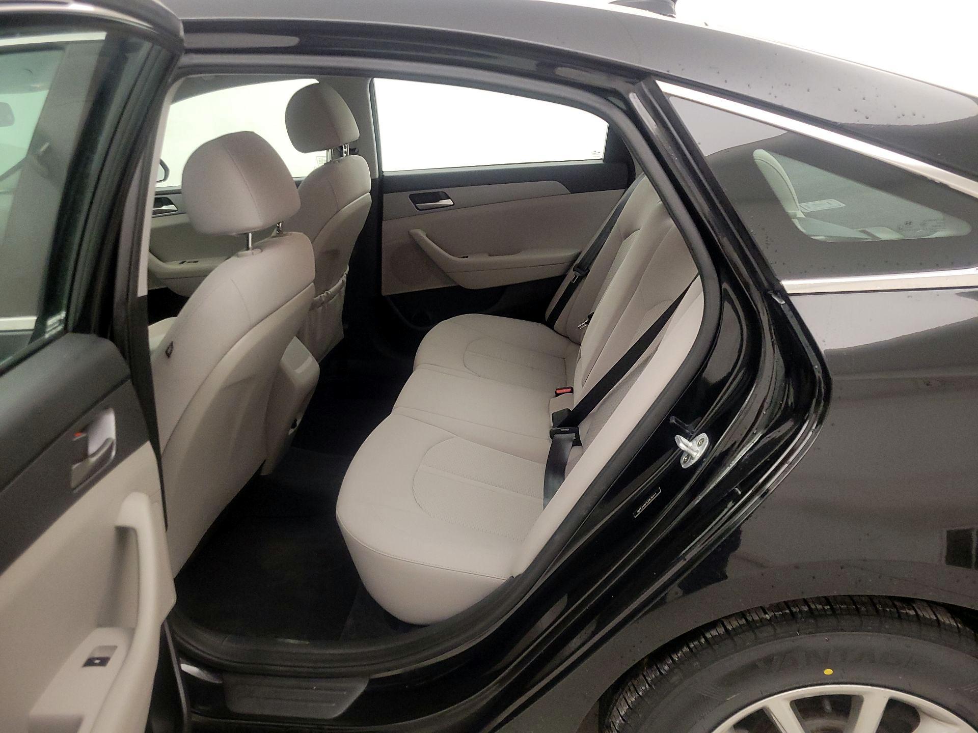 Thumbnail: 2018 Hyundai Sonata - 19