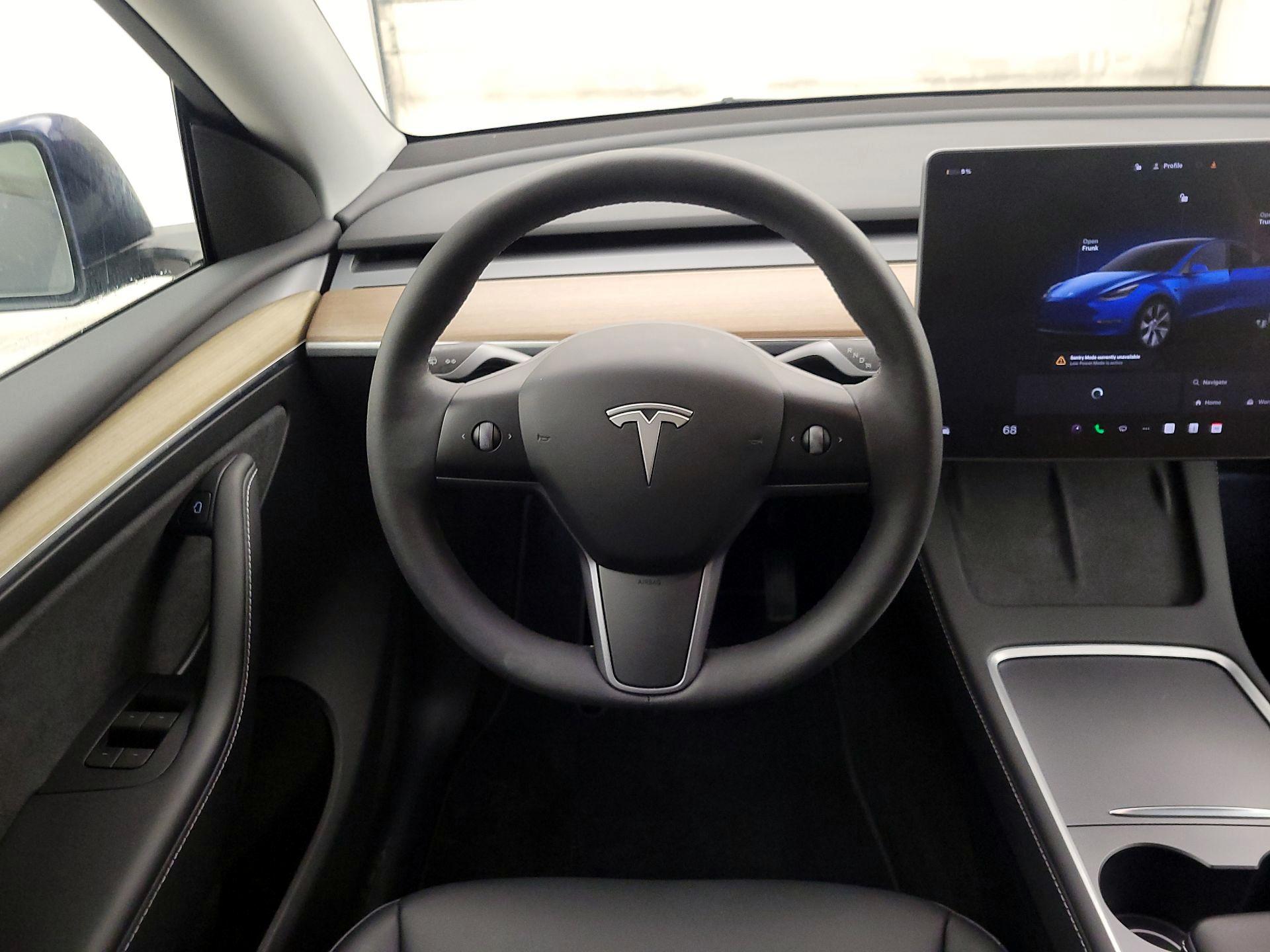 Thumbnail: 2023 Tesla Model Y - 10