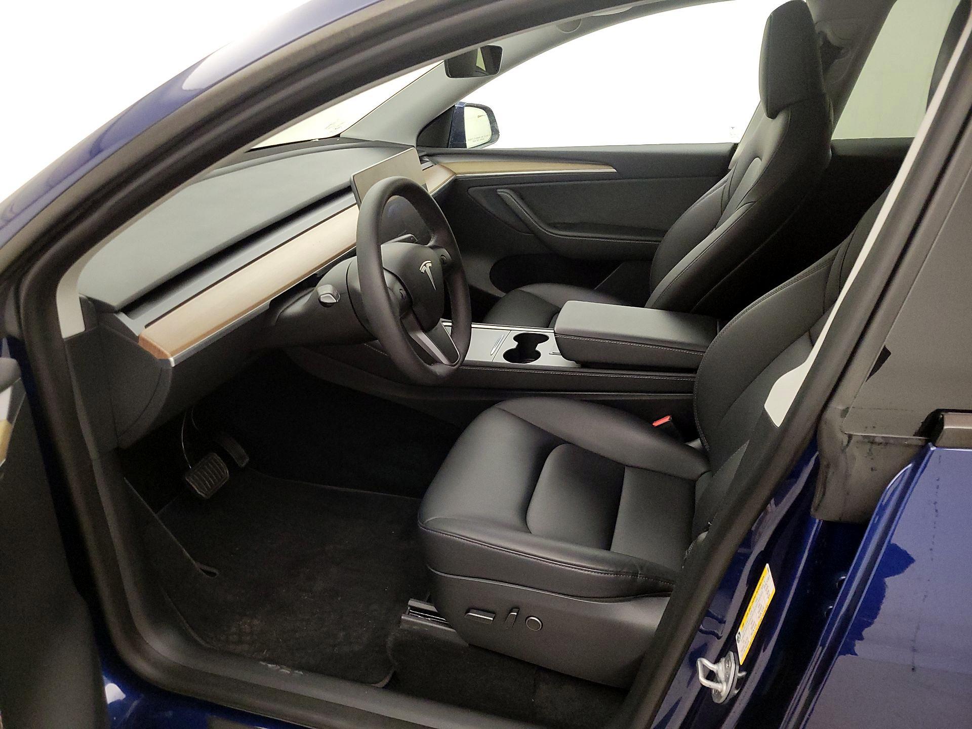 Thumbnail: 2023 Tesla Model Y - 11