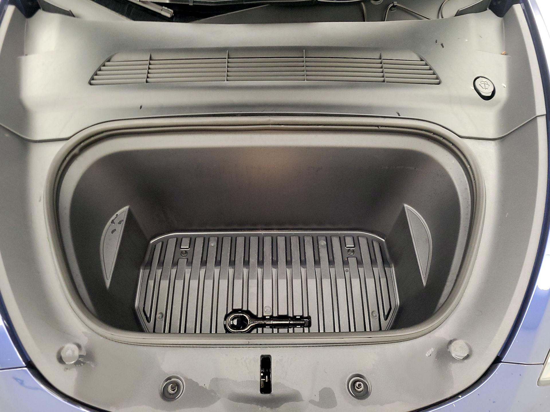 Thumbnail: 2023 Tesla Model Y - 19