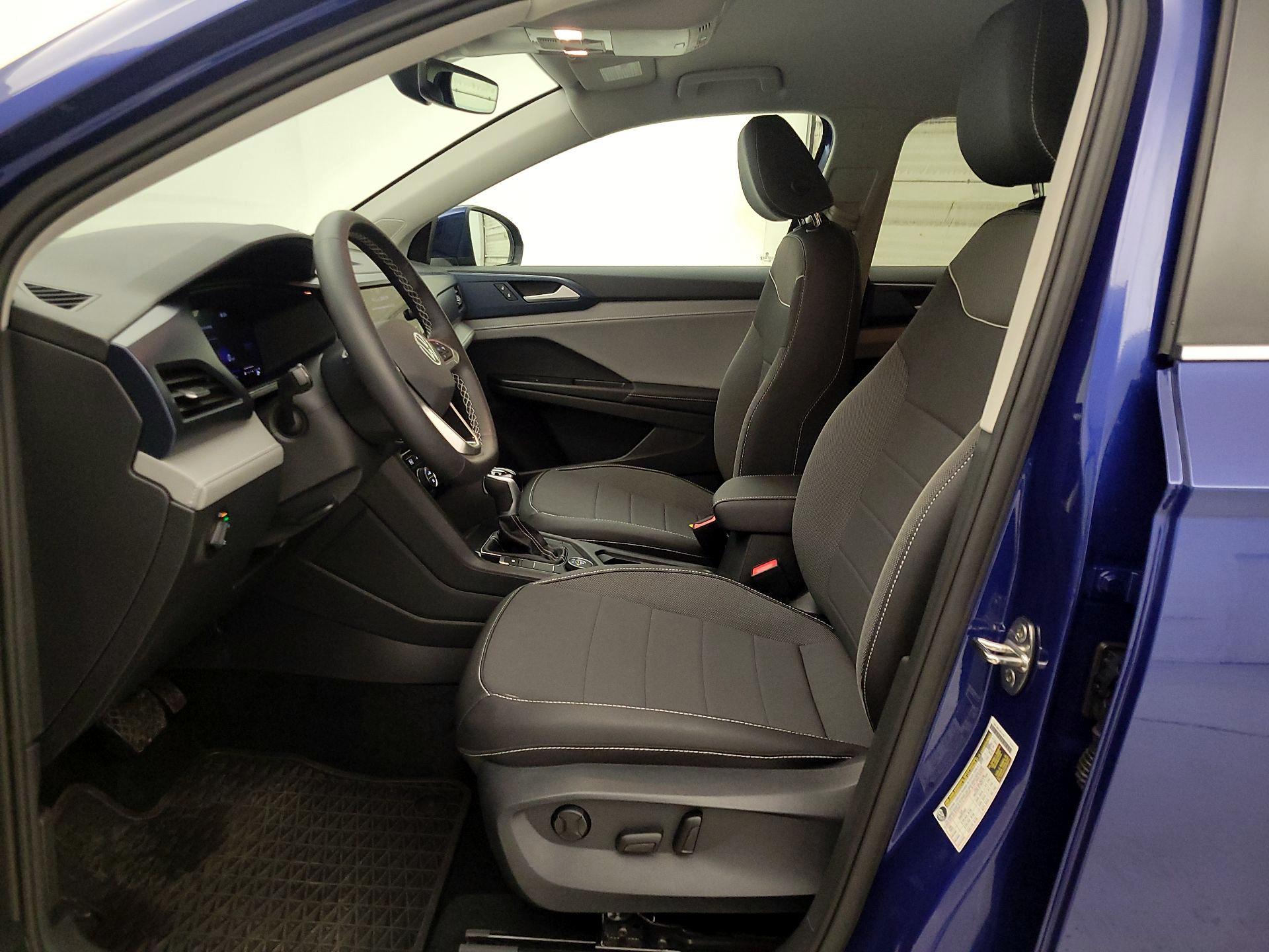 Thumbnail: 2024 Volkswagen Taos - 11