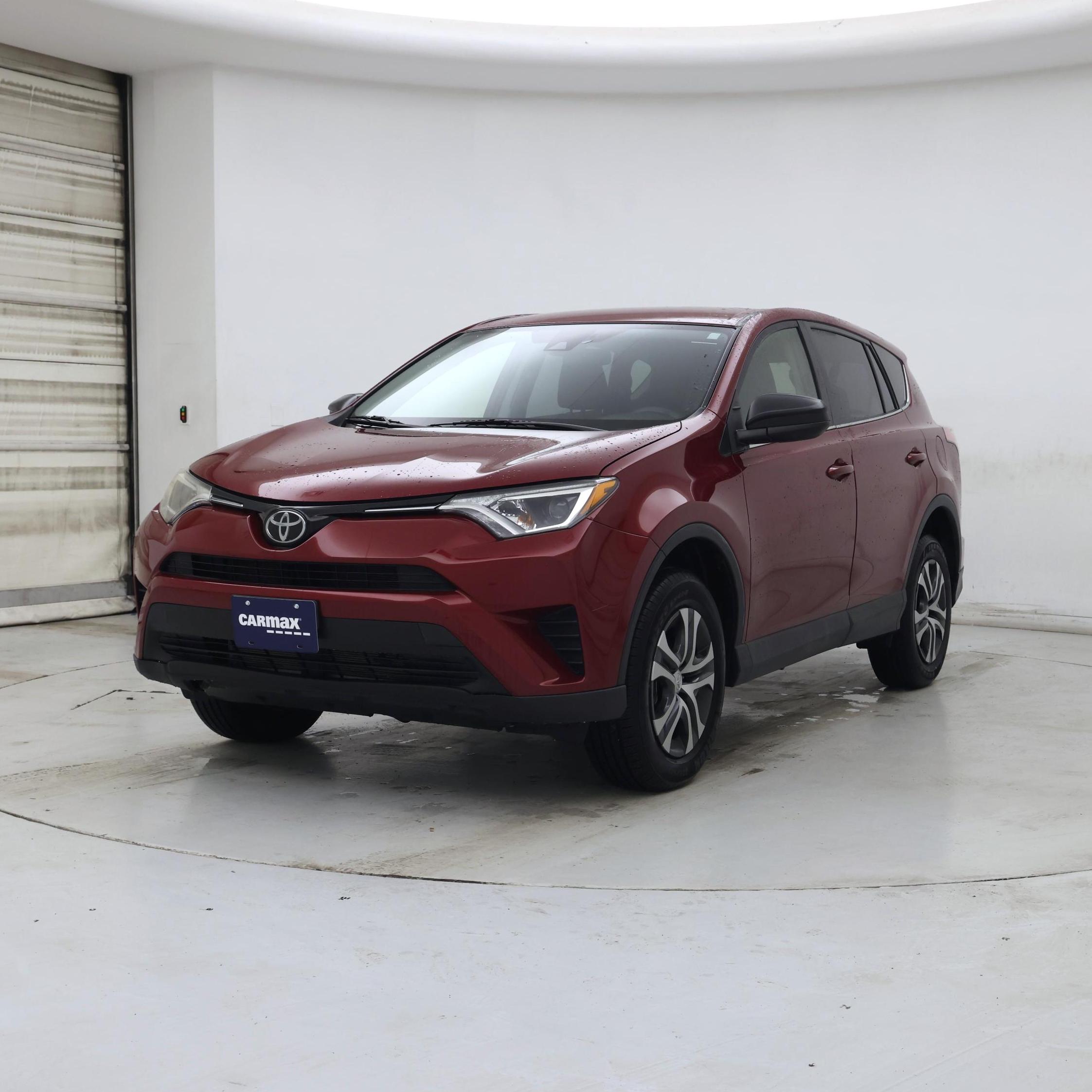 Thumbnail: 2018 Toyota RAV4 - 4