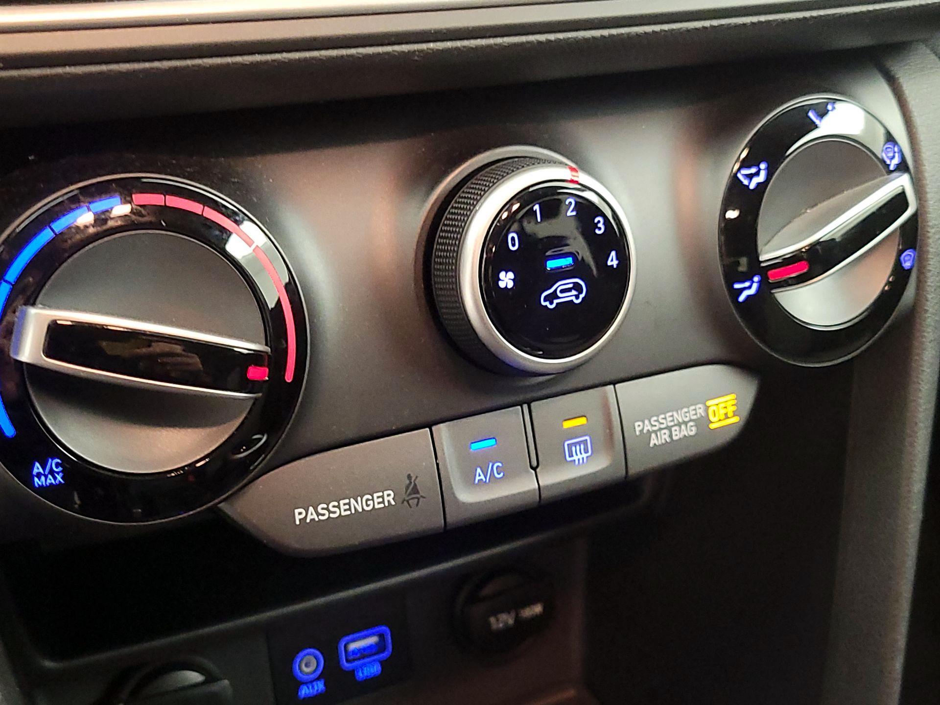 Thumbnail: 2020 Hyundai Kona - 16