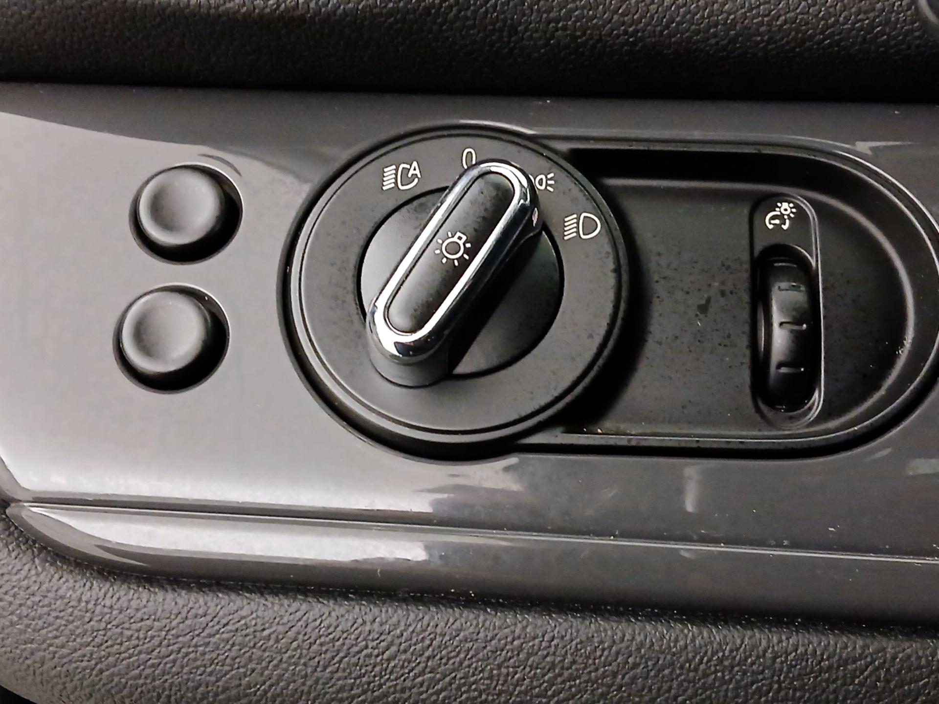 Thumbnail: 2017 MINI Cooper Countryman - 13