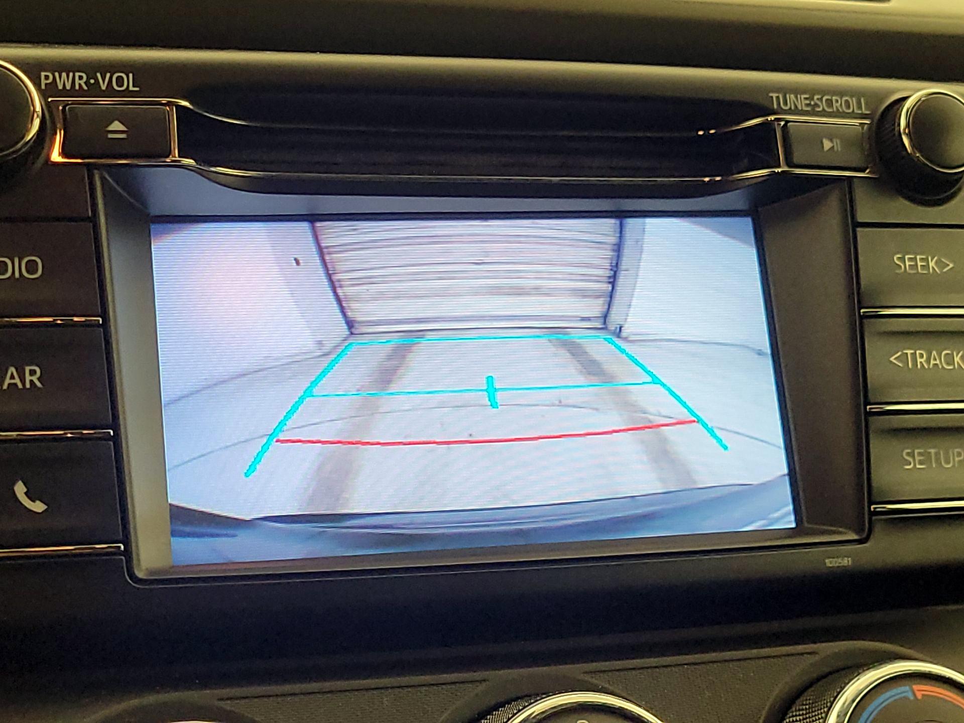 Thumbnail: 2018 Toyota RAV4 - 14