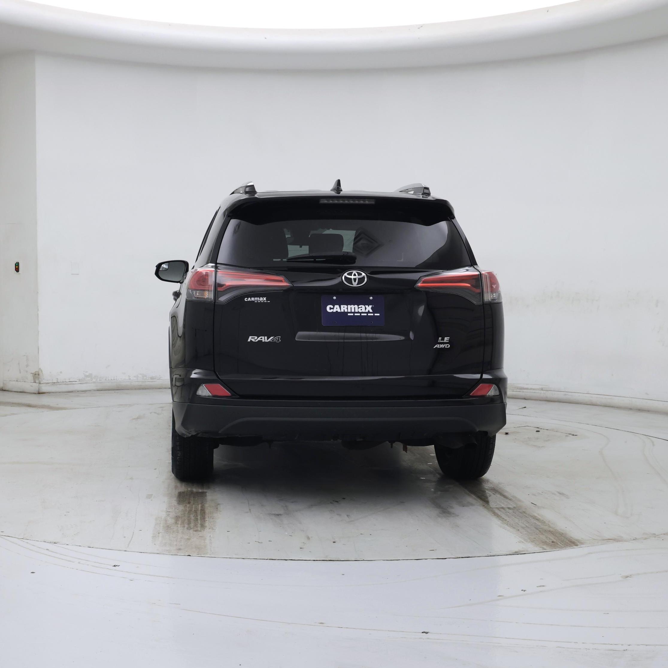 Thumbnail: 2018 Toyota RAV4 - 6