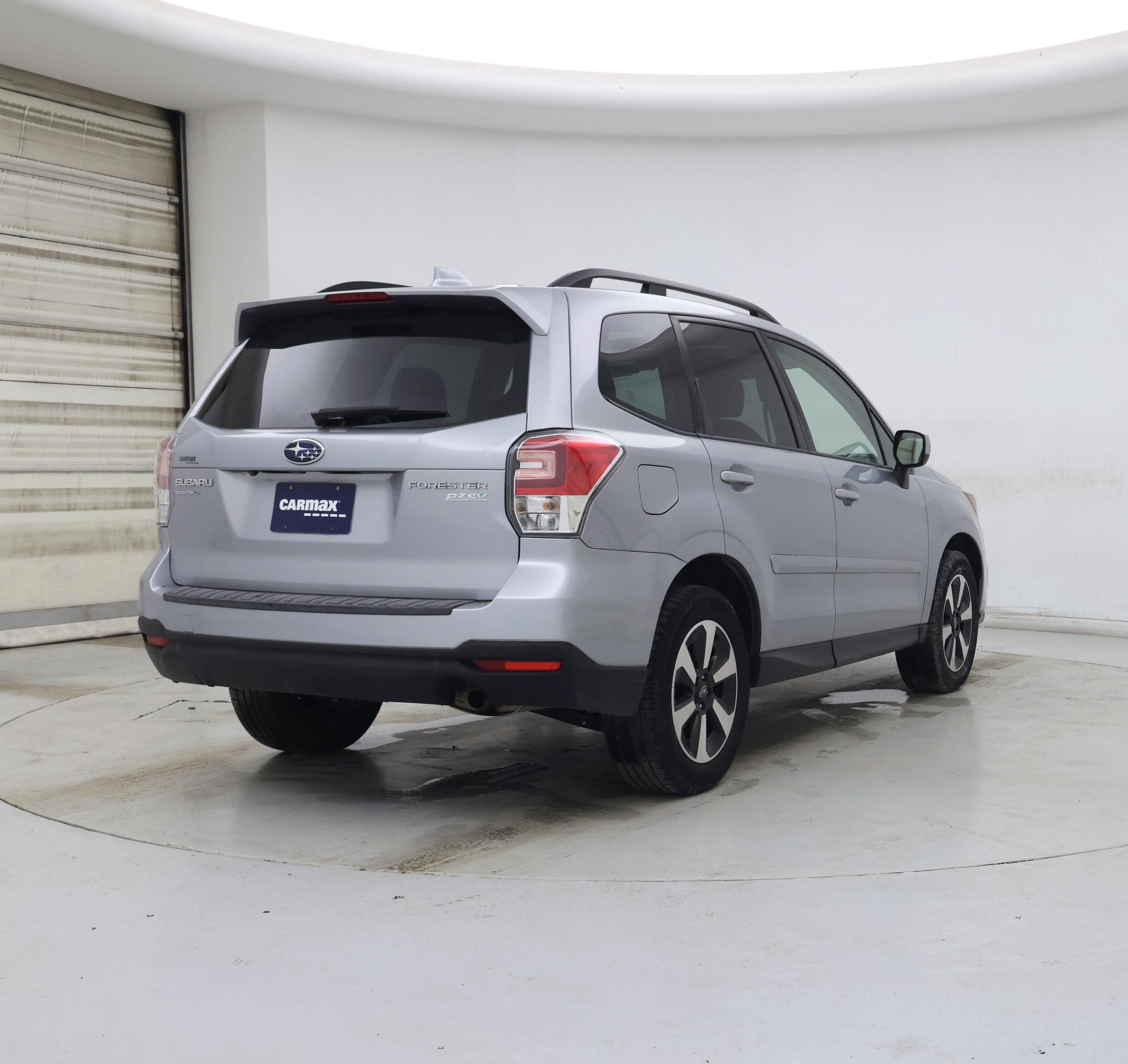 Thumbnail: 2017 Subaru Forester - 8