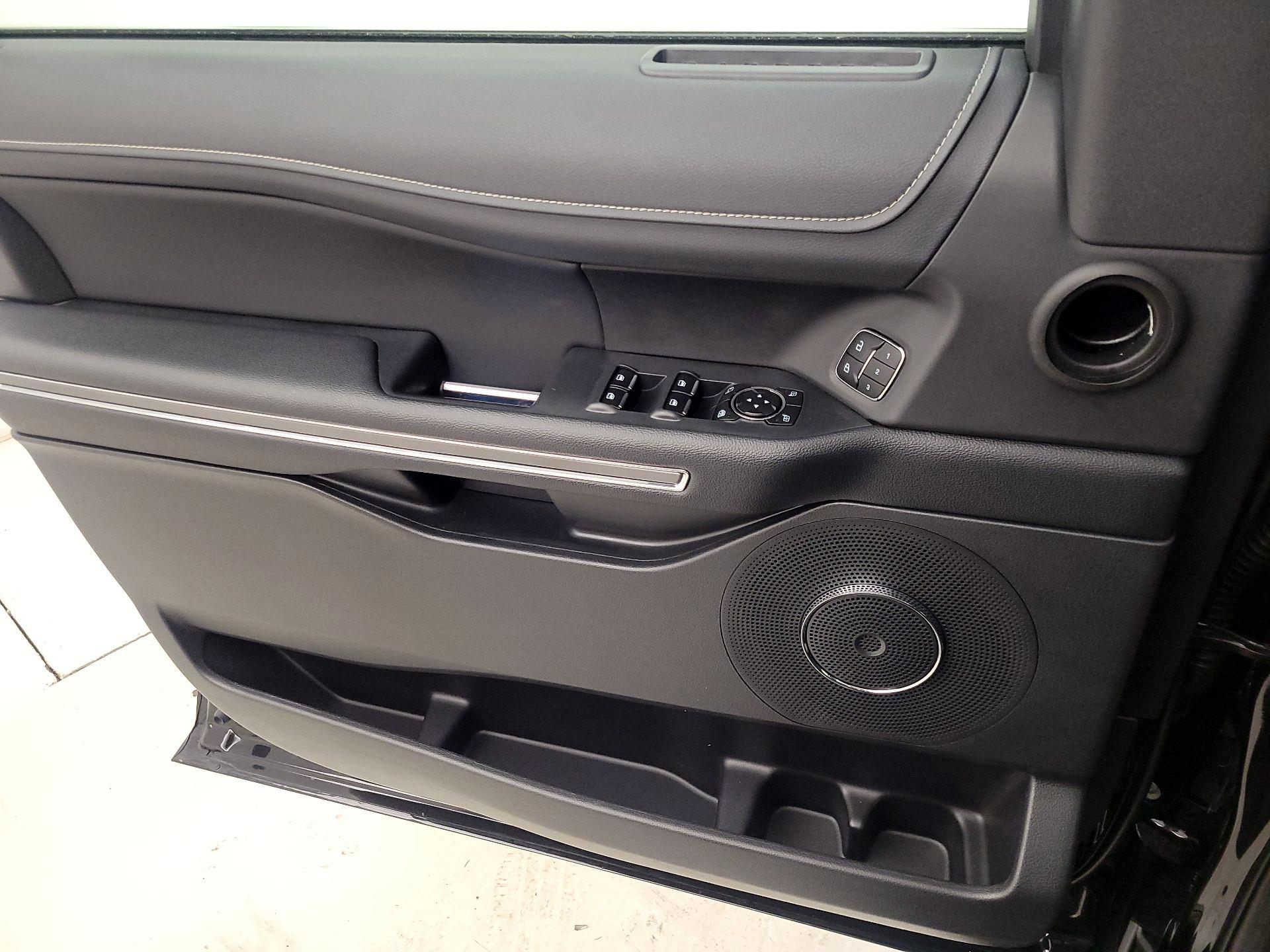 Thumbnail: 2024 Ford Expedition - 12