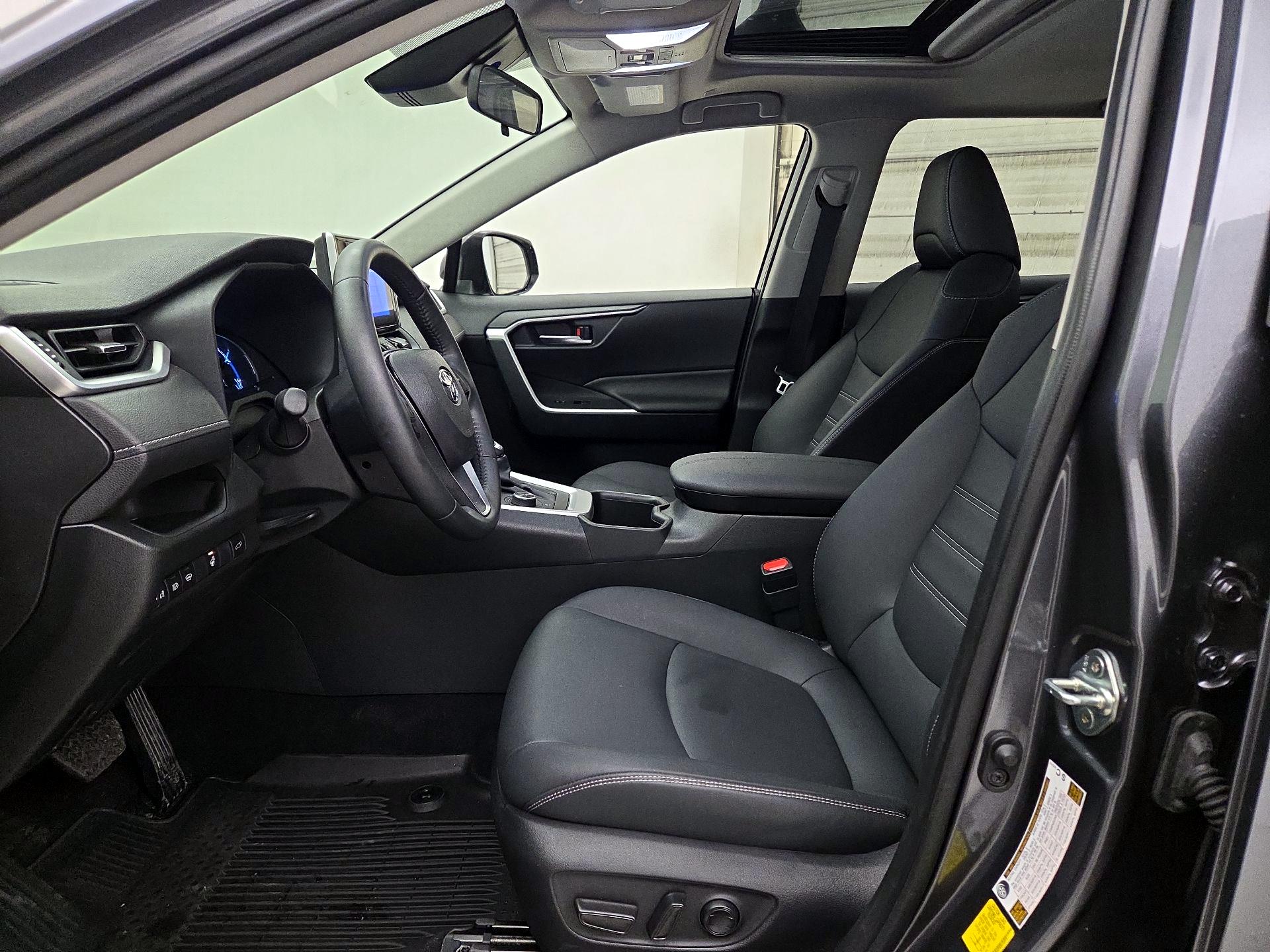 Thumbnail: 2024 Toyota RAV4 - 11