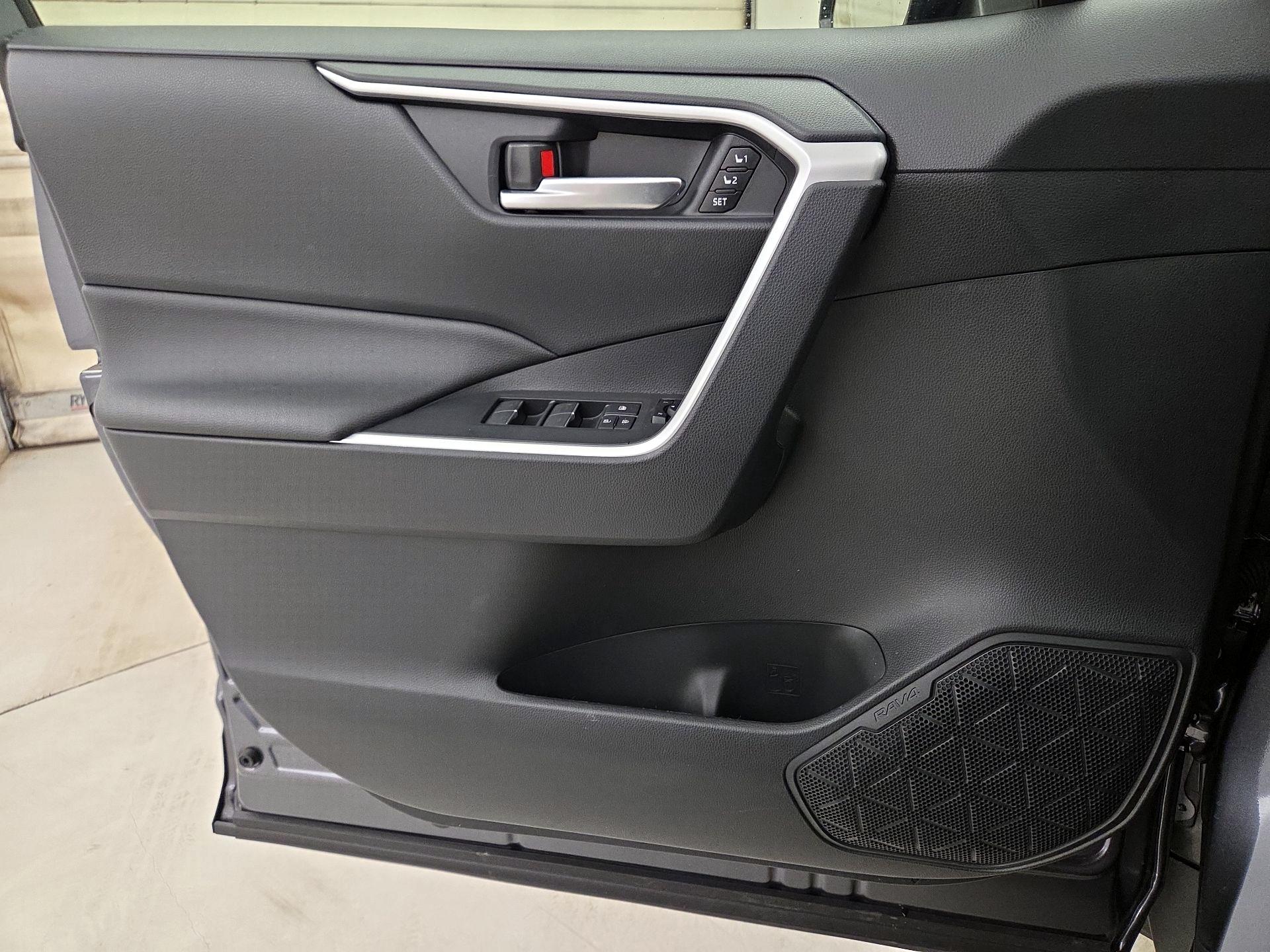 Thumbnail: 2024 Toyota RAV4 - 12