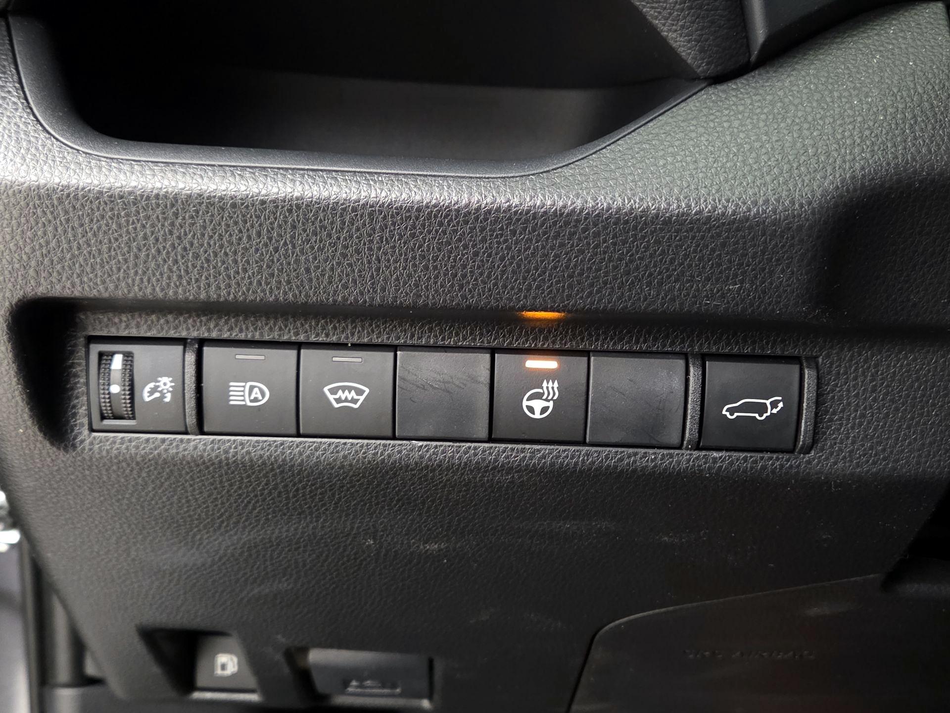 Thumbnail: 2024 Toyota RAV4 - 13