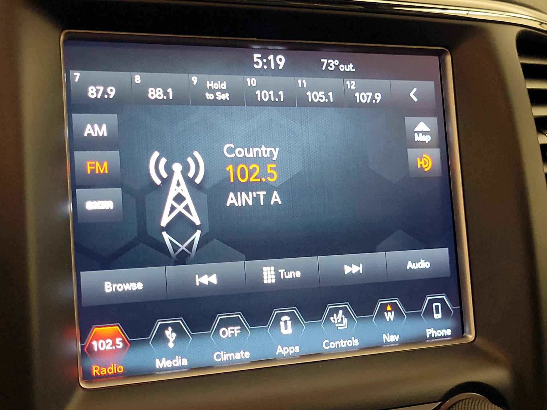 Thumbnail: 2018 Jeep Grand Cherokee - 15