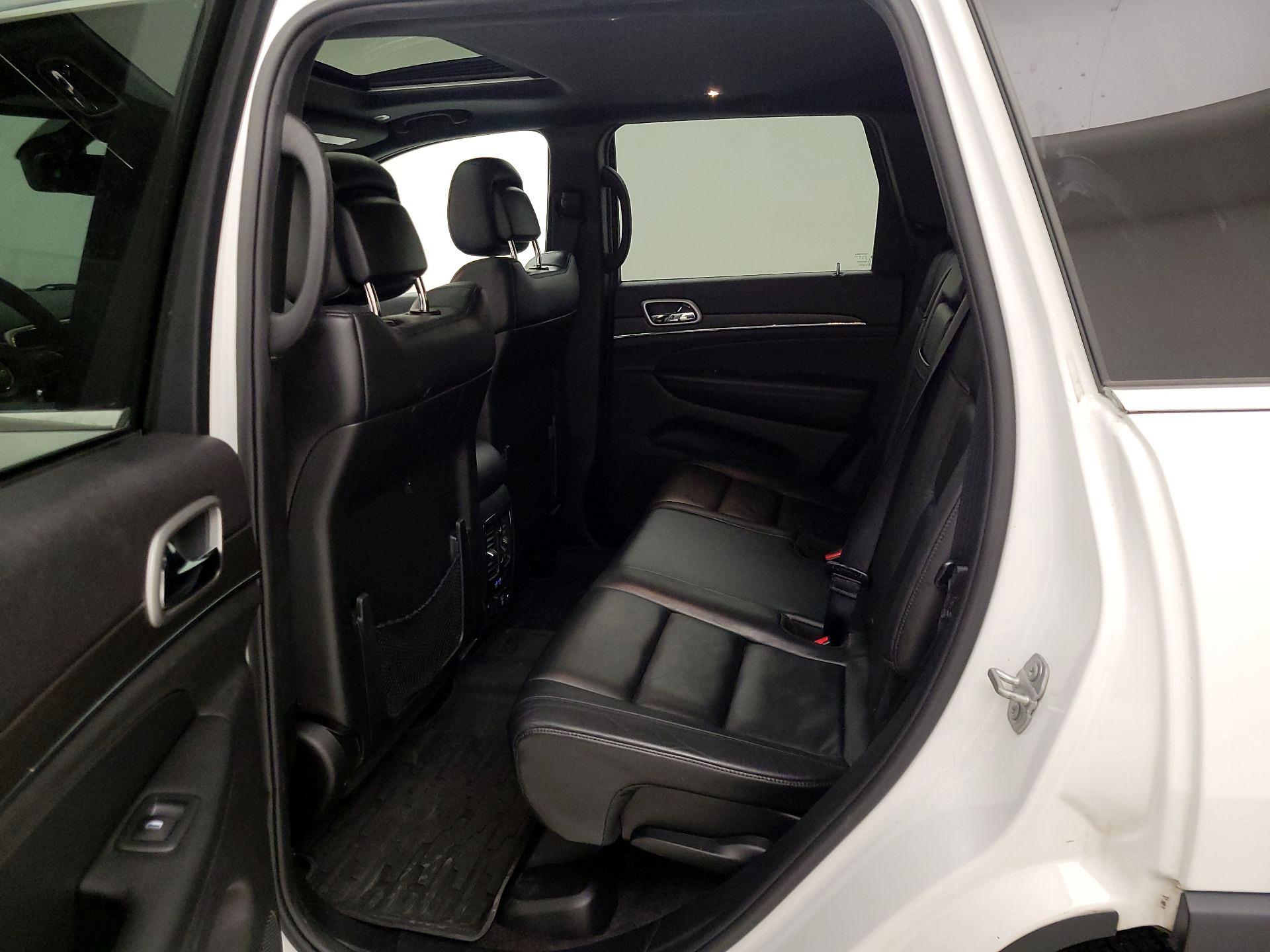 Thumbnail: 2018 Jeep Grand Cherokee - 20